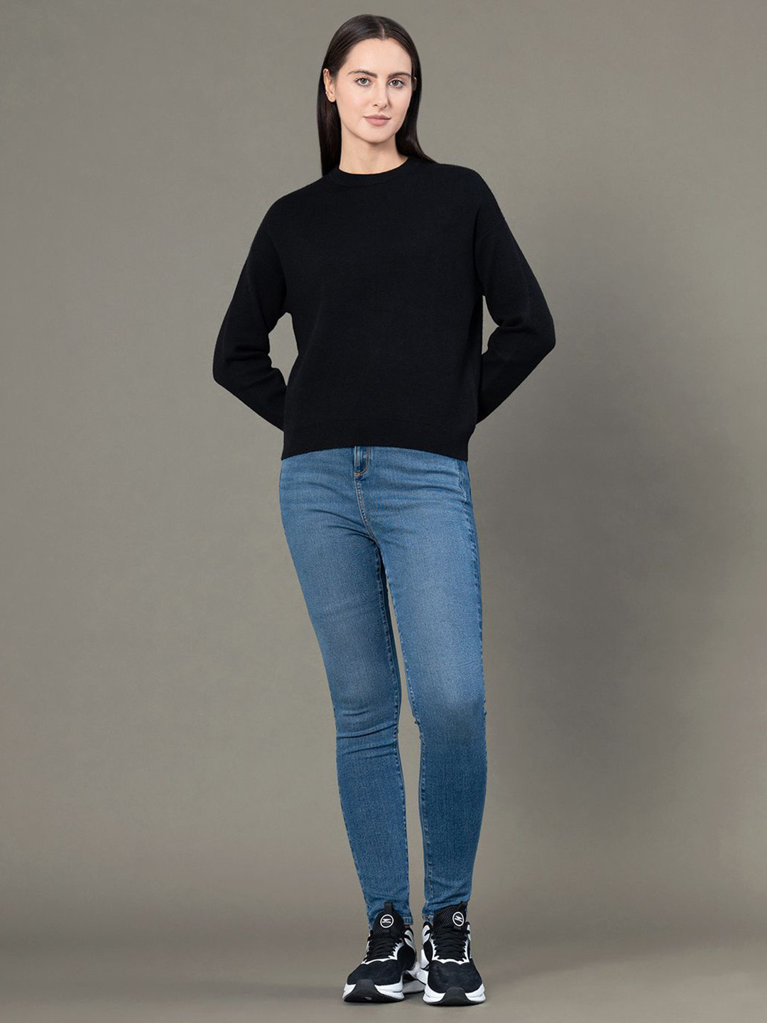 Red Tape Women Solid Round Neck Long Sleeves Pullover Sweaters