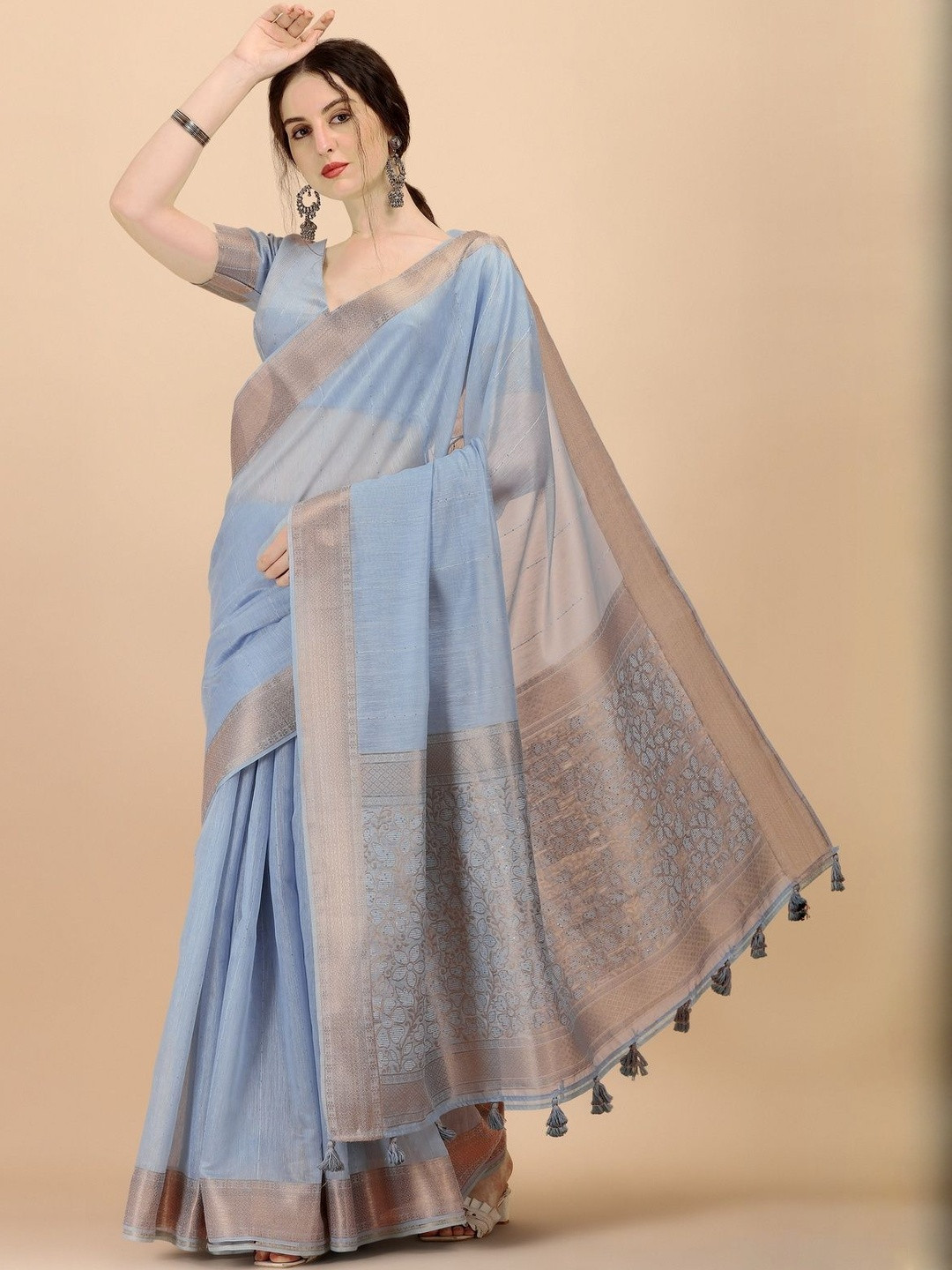 LUSIVA Solid Woven Design Tassel Border Saree