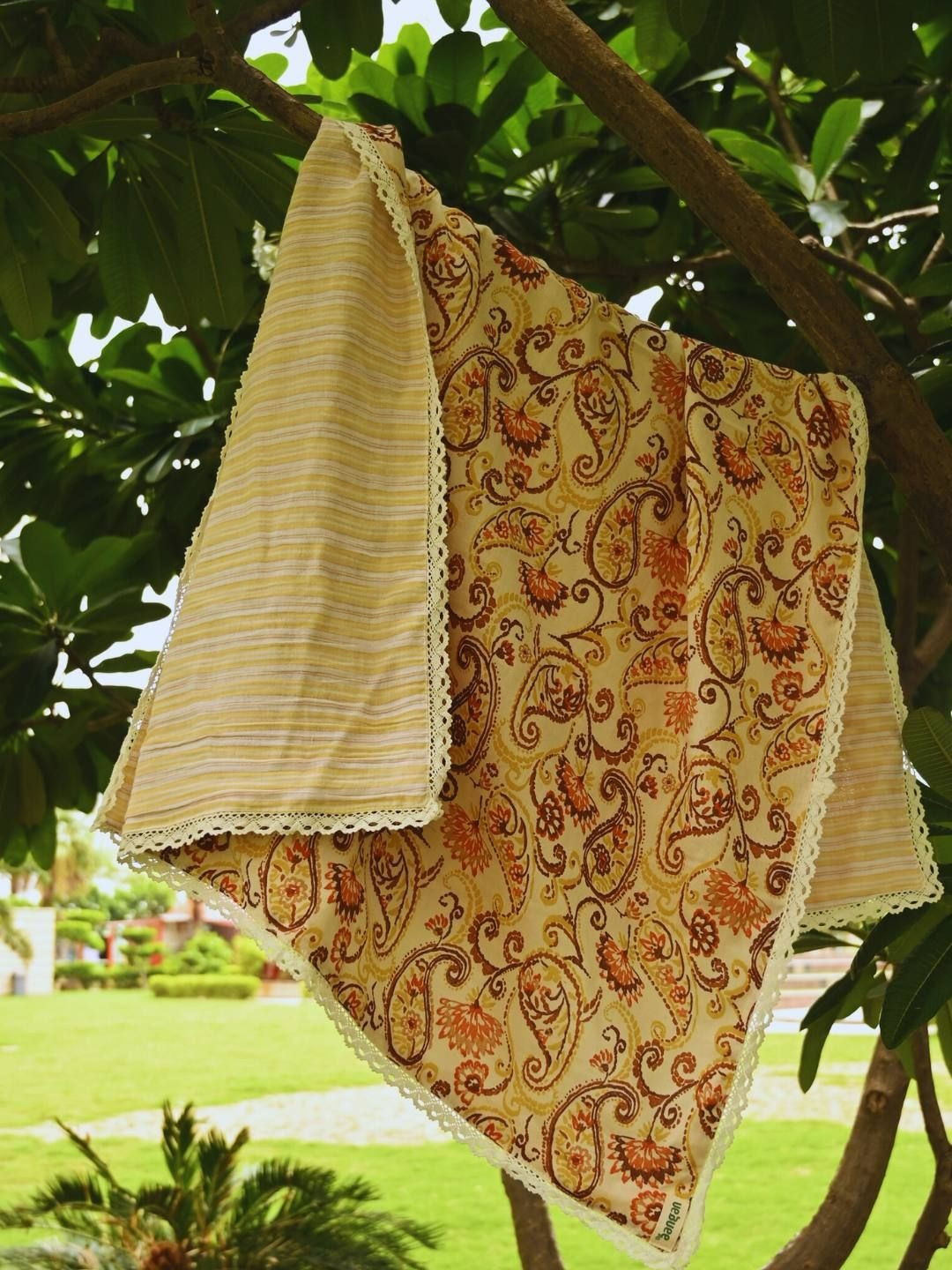 The Aangan Infants Yellow & Brown Floral Printed 210 GSM Pure Cotton Dohar