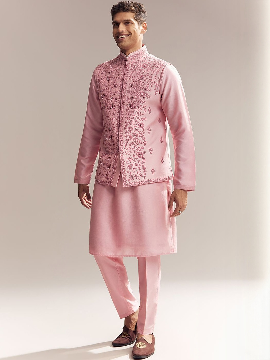 KALKI Fashion Men Solid Kurta with Trousers & Moti Embroidery Jacket