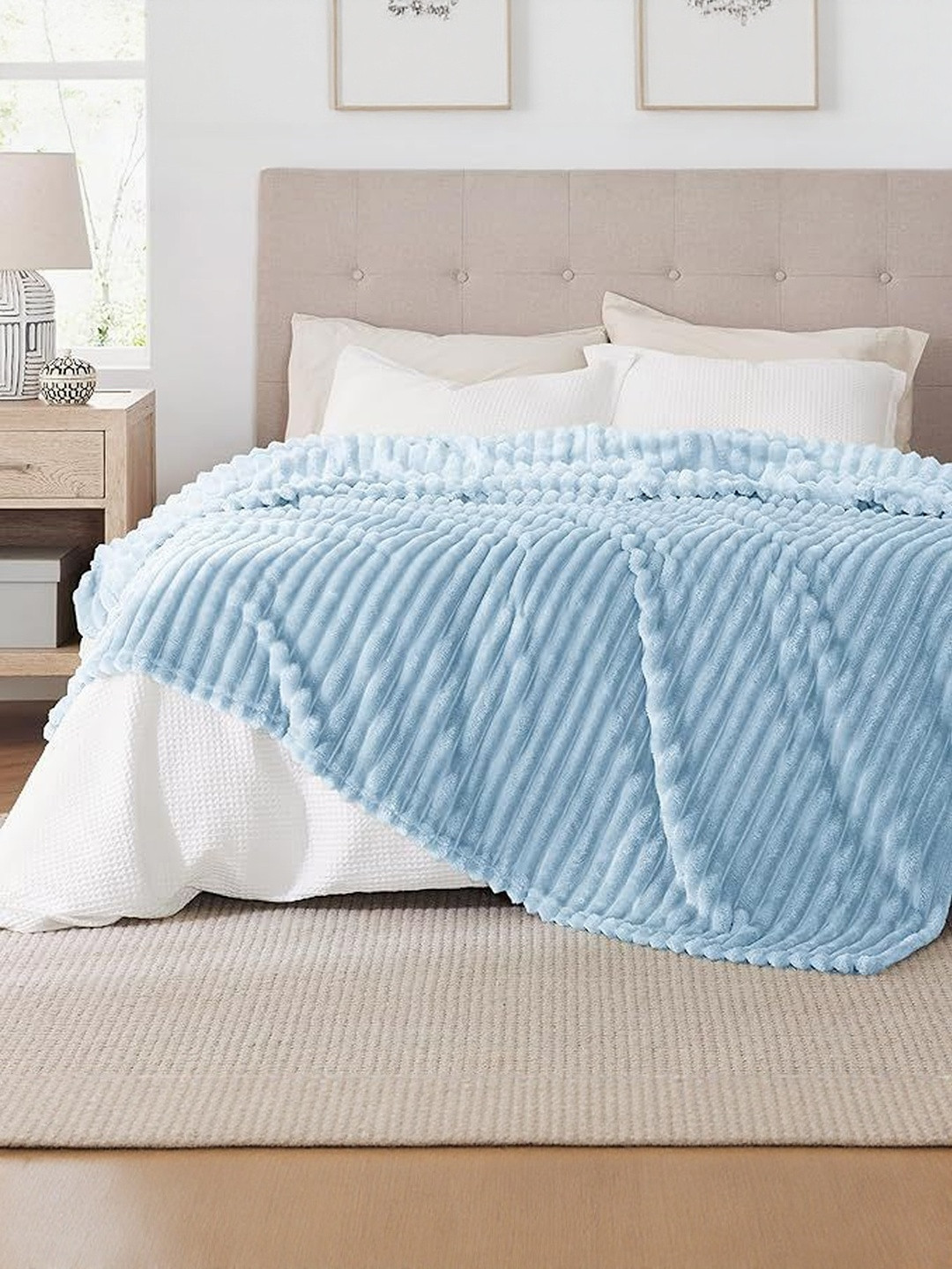 LA VERNE Sea Green Self Design Fleece Mild Winter 300 GSM Double Blanket