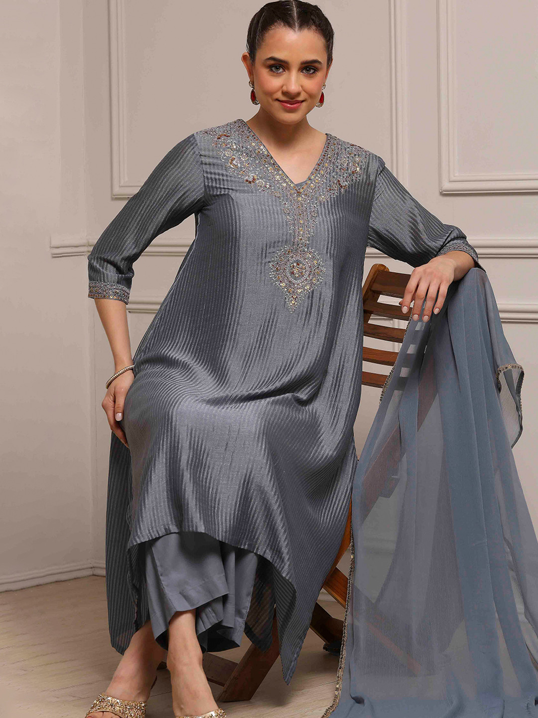 Biba Ethnic Motifs Embroidered V-Neck Beads & Stoned A-Line Kurta With Palazzos