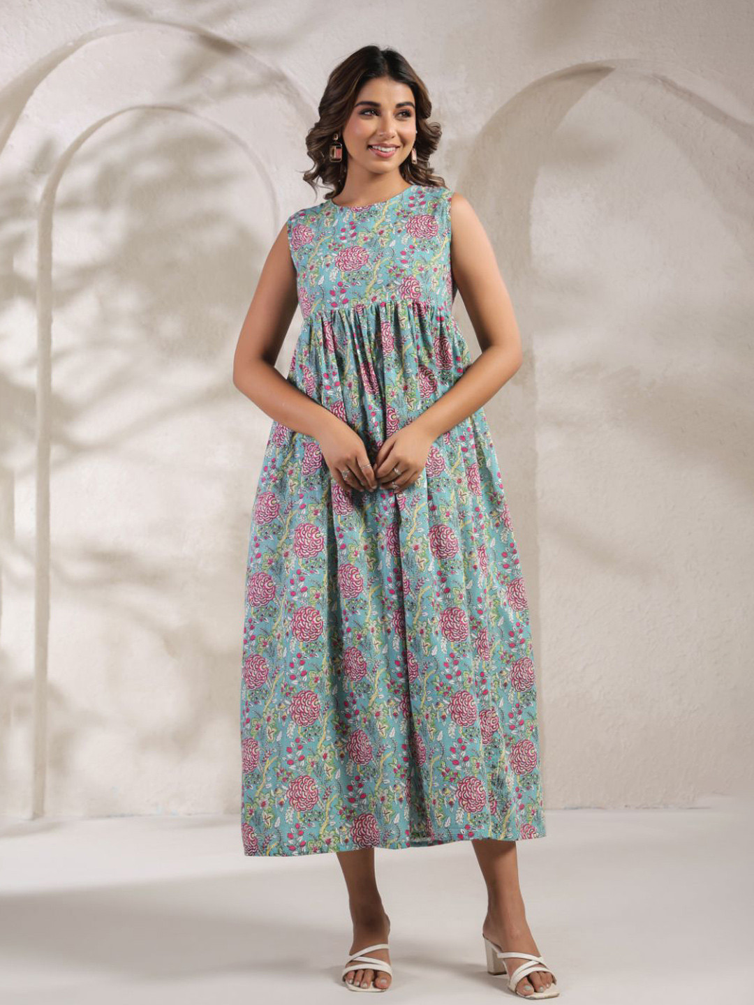 KIROSHAM Floral Print Fit and Flare Midi Dress