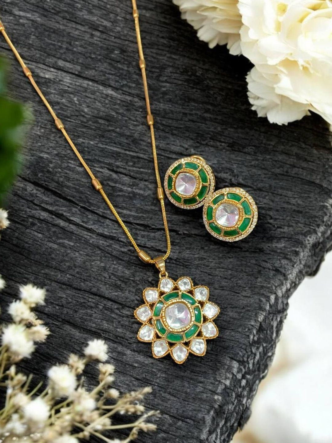 TREEMODA Gold-Plated Artificial Stone-Studded Necklace And Earring