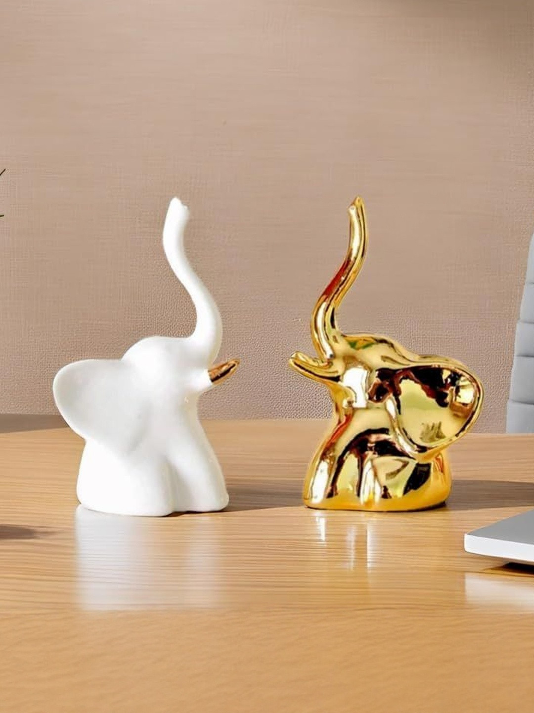 Corslet  Set of 2 White & Beige Birds and Animals Figurine Showpiece