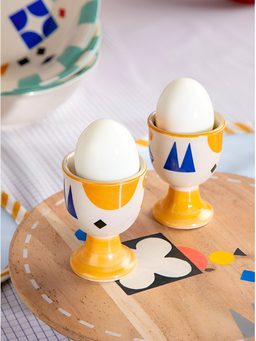 FREEDOM TREE Circle Of Joyee White 2 Pieces Printed Ceramic Safe Egg Keepers