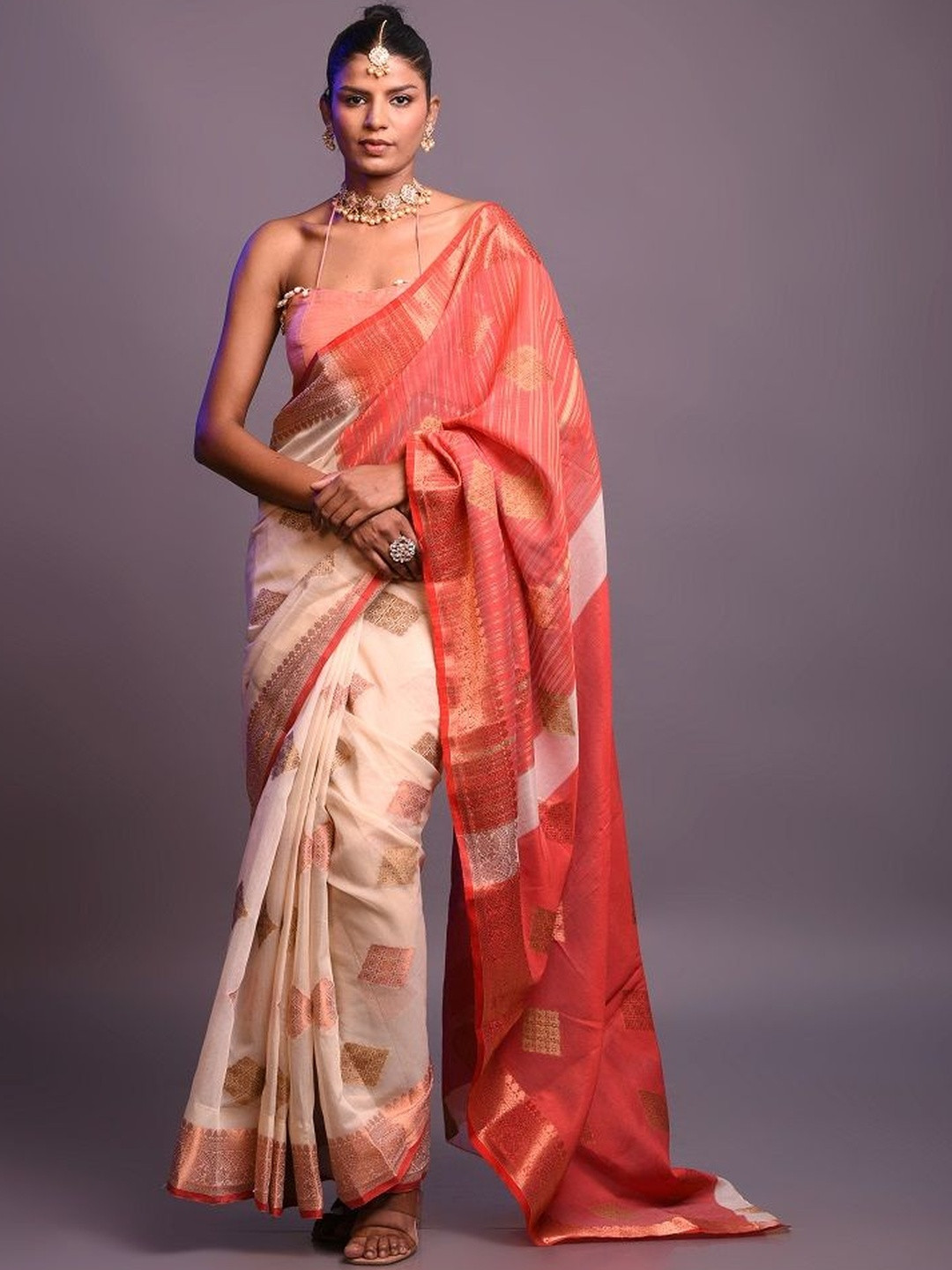 WowmaniaHandloomCollection Woven Design Zari Saree with Unstitched Blouse Piece