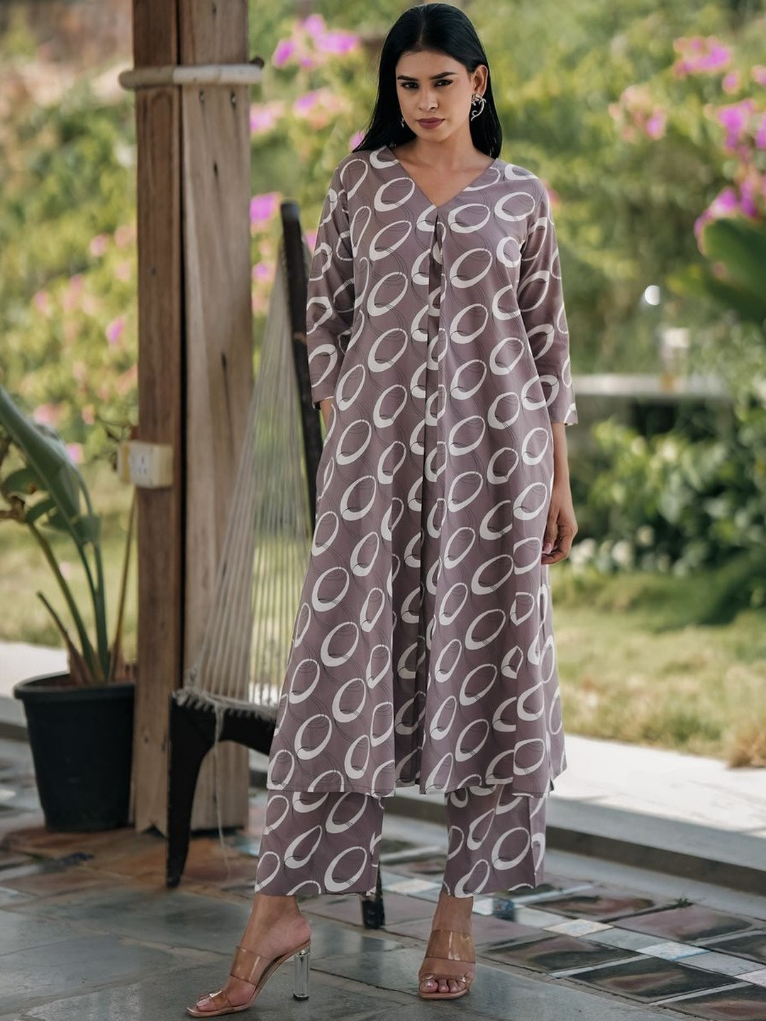 ETHNIC ELEMENTS Geometric Printed V-Neck Pure Cotton Kurta With Trousers