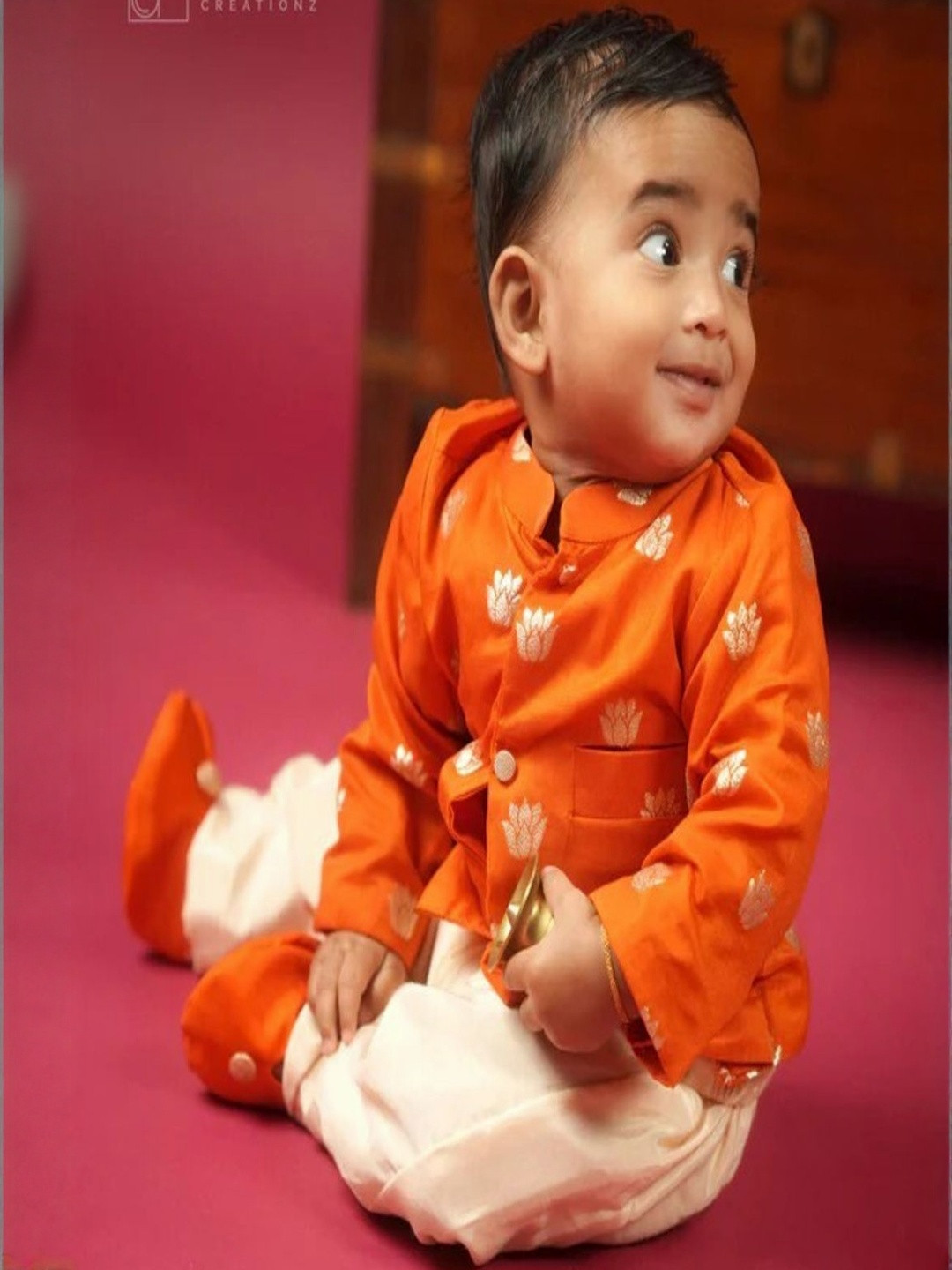 DISHA CREATIONZ Boys Mandarin Long Sleeves Collar Lotus Prints & Santoon Pencil Pant