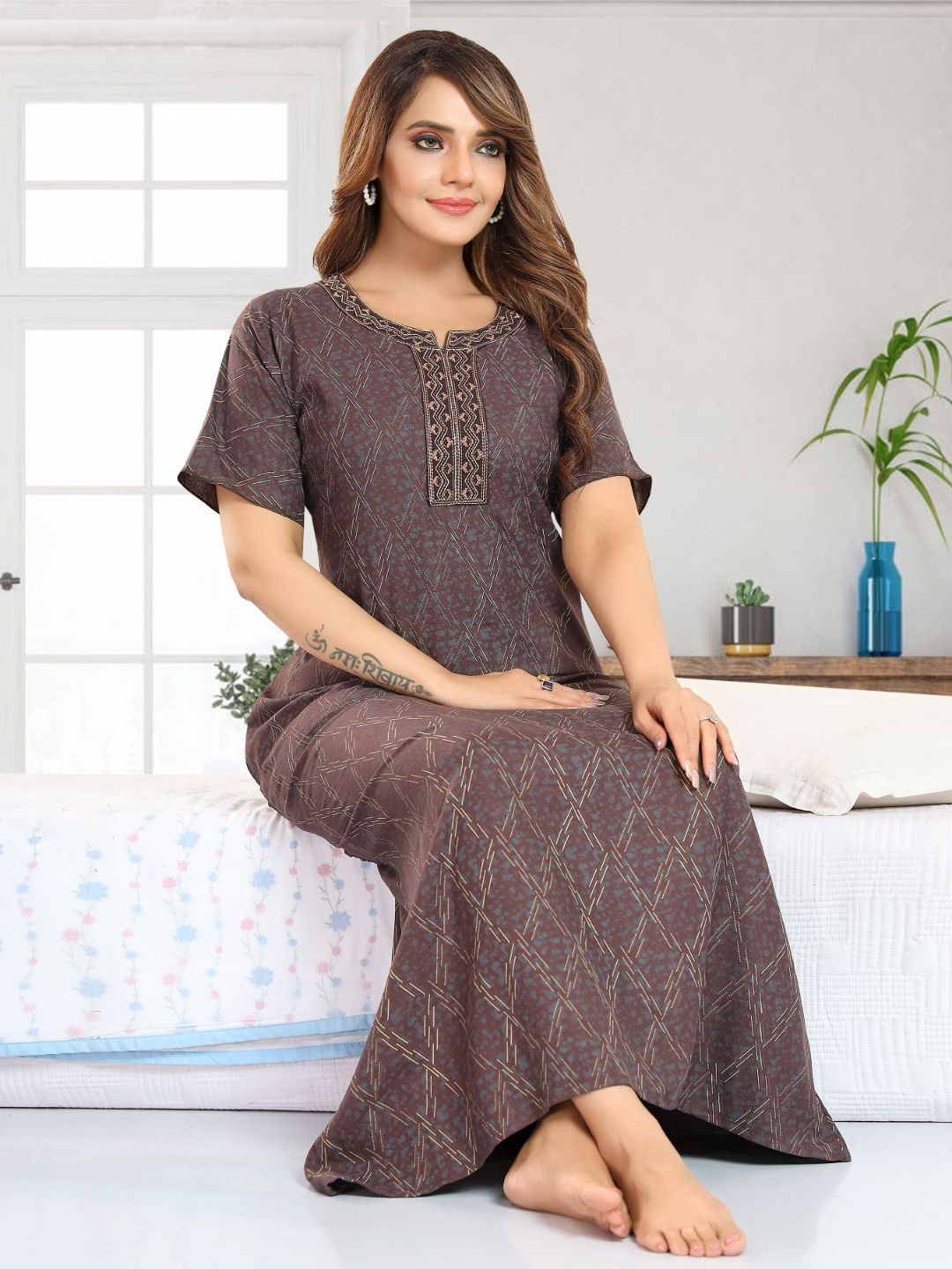 TRUNDZ Geometric Embroidered Maxi Nightdress