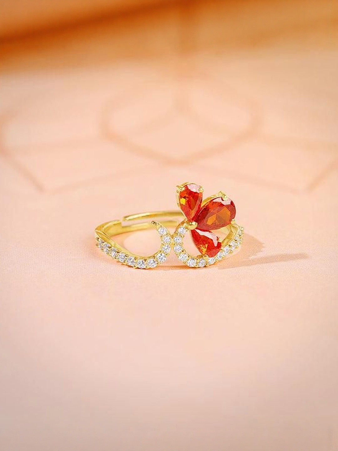 GIVA 925 Silver Gold-Plated Zircon Stone Studded Teardrop Shaped Finger Ring