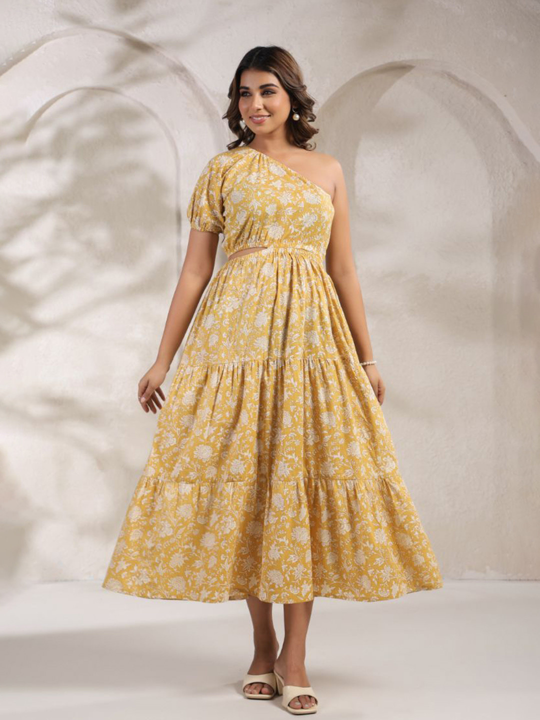 KIROSHAM Floral Printed One Shoulder Tired Midi Dress