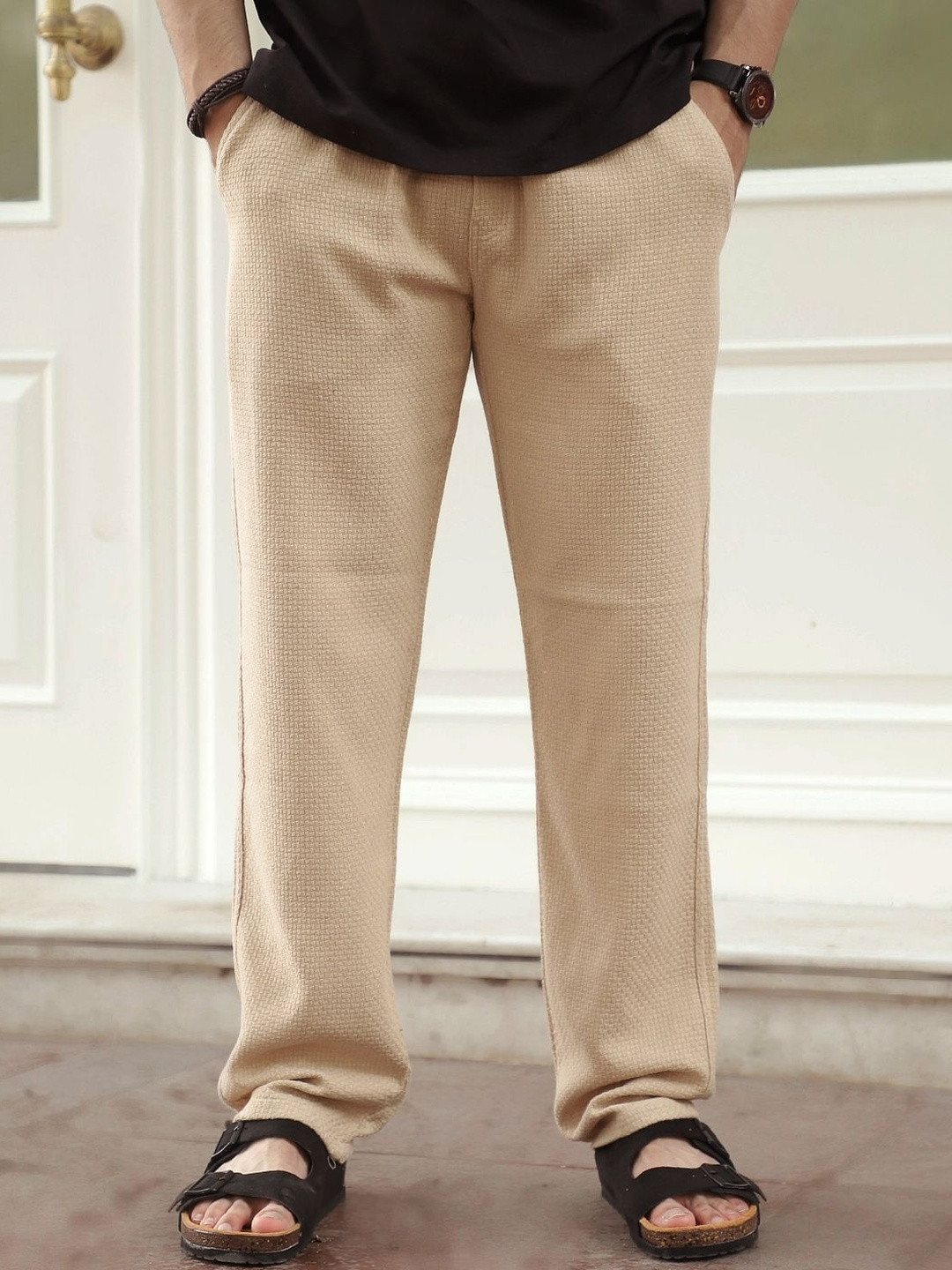 JIMMY & JORDAN Aurelian Men Baggy Fit Textured Mid Rise Easy Wash Trousers