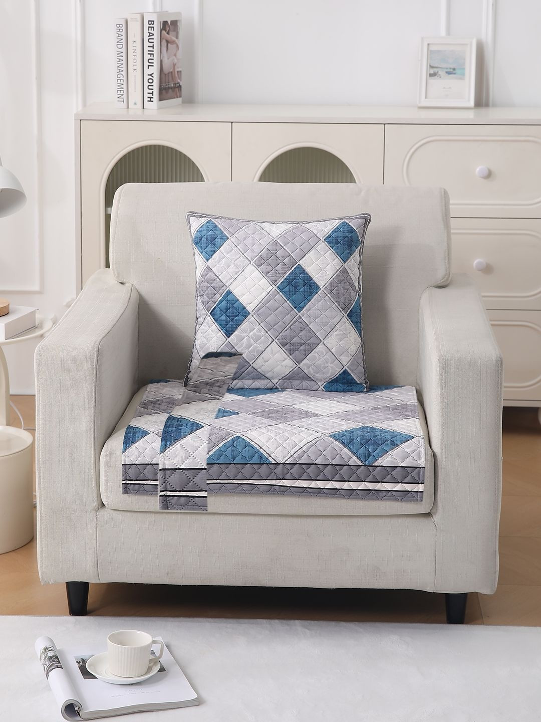 HOKIPO LiefNest Grey & White Printed Holland Velvet 1 Seater Sofa Mat with Foam Filling