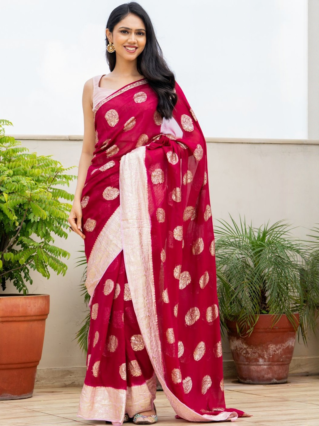 PRETTY PALLU Women Ethnic Motifs Woven Design Zari Saree With Blouse Piece