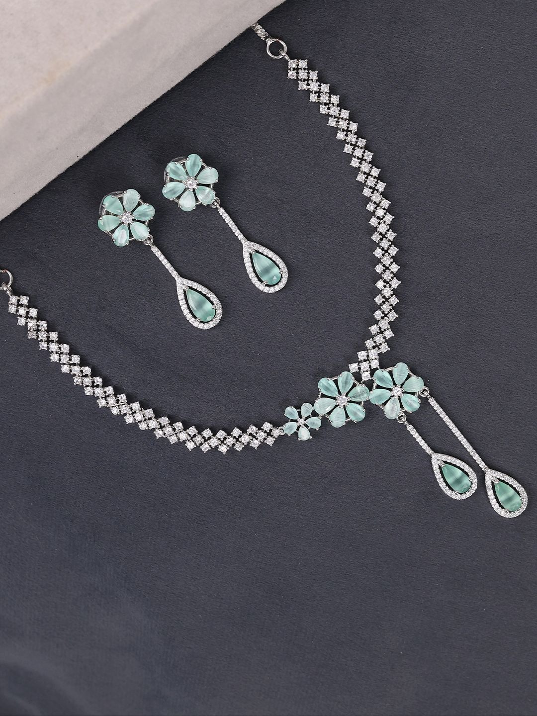 QUEENS NECK Silver-Plated American Diamond And Studded Necklace And Earrings
