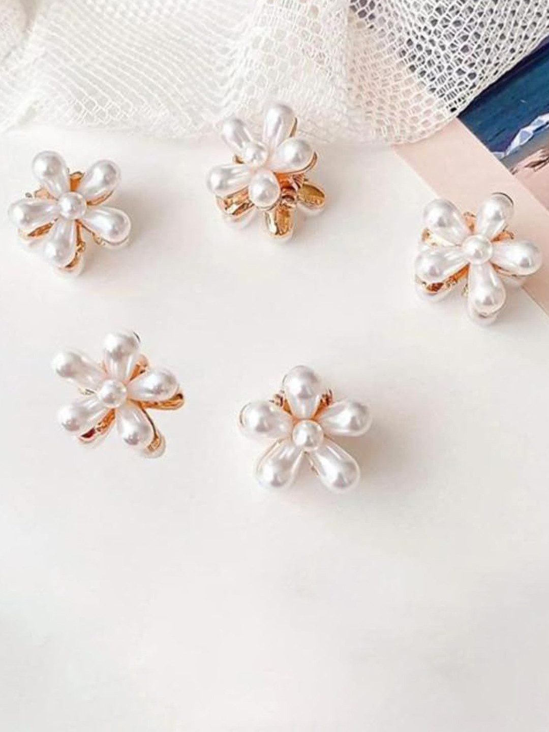 DOCTOR HEALTH SUPER SOFT Women Set of 4 Floral Claw Clip