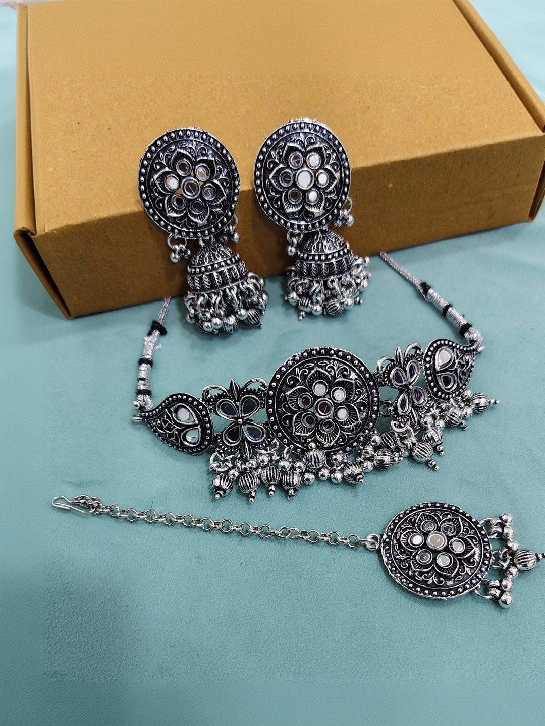Women Click Beaded Qxidised Jewellery Set