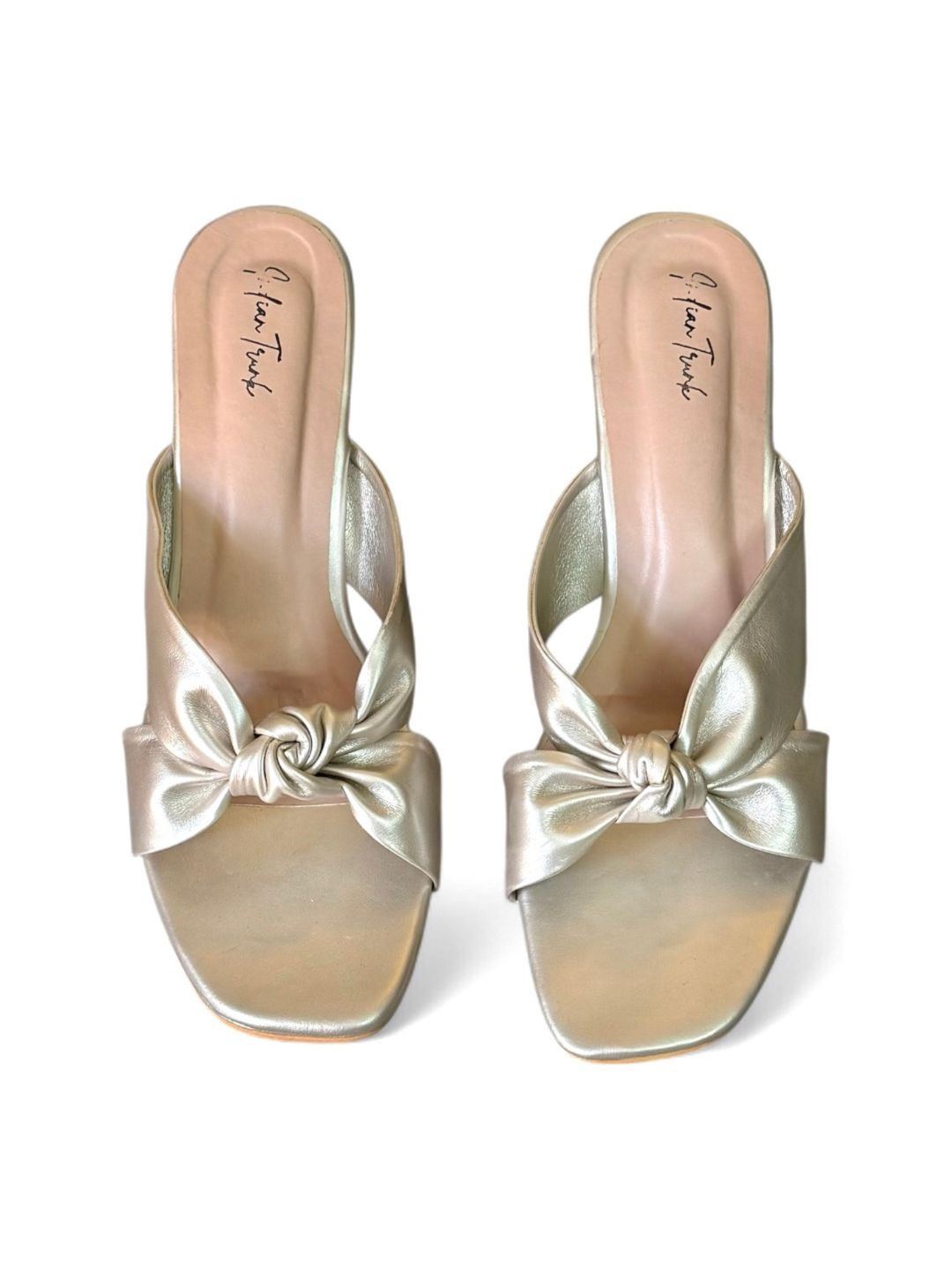 Indian Trunk Embellished PU Wedge Mules with Bows