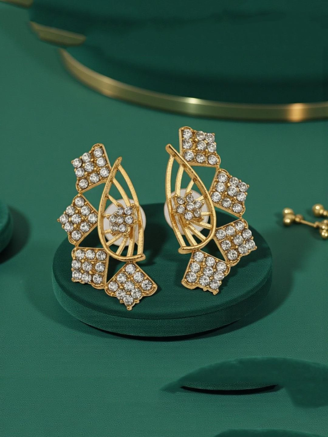 ANIKAS CREATION Geometric Ear Cuff Earrings