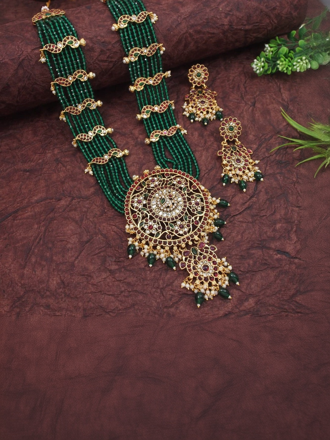 House of Pataudi Gold-Plated Kundan-Studded & Beaded Layered Rani Haar Jewellery Set