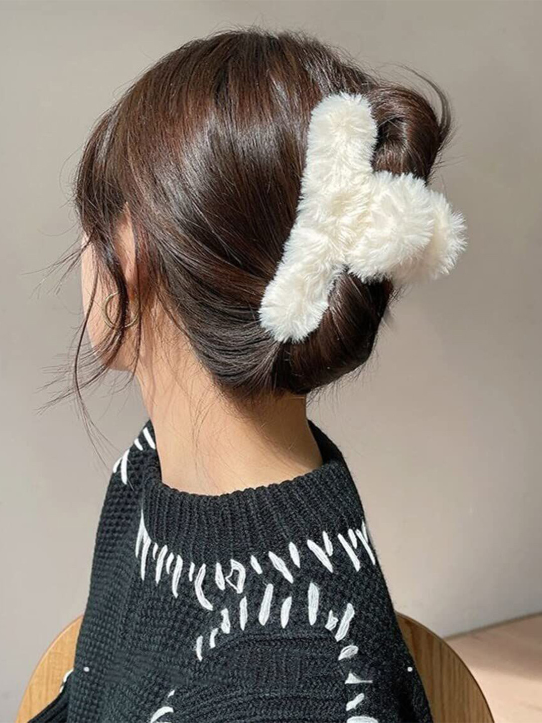 HANDBAG COLLECTION Women Set of 2 Fur Grip T Shape Claw Clip
