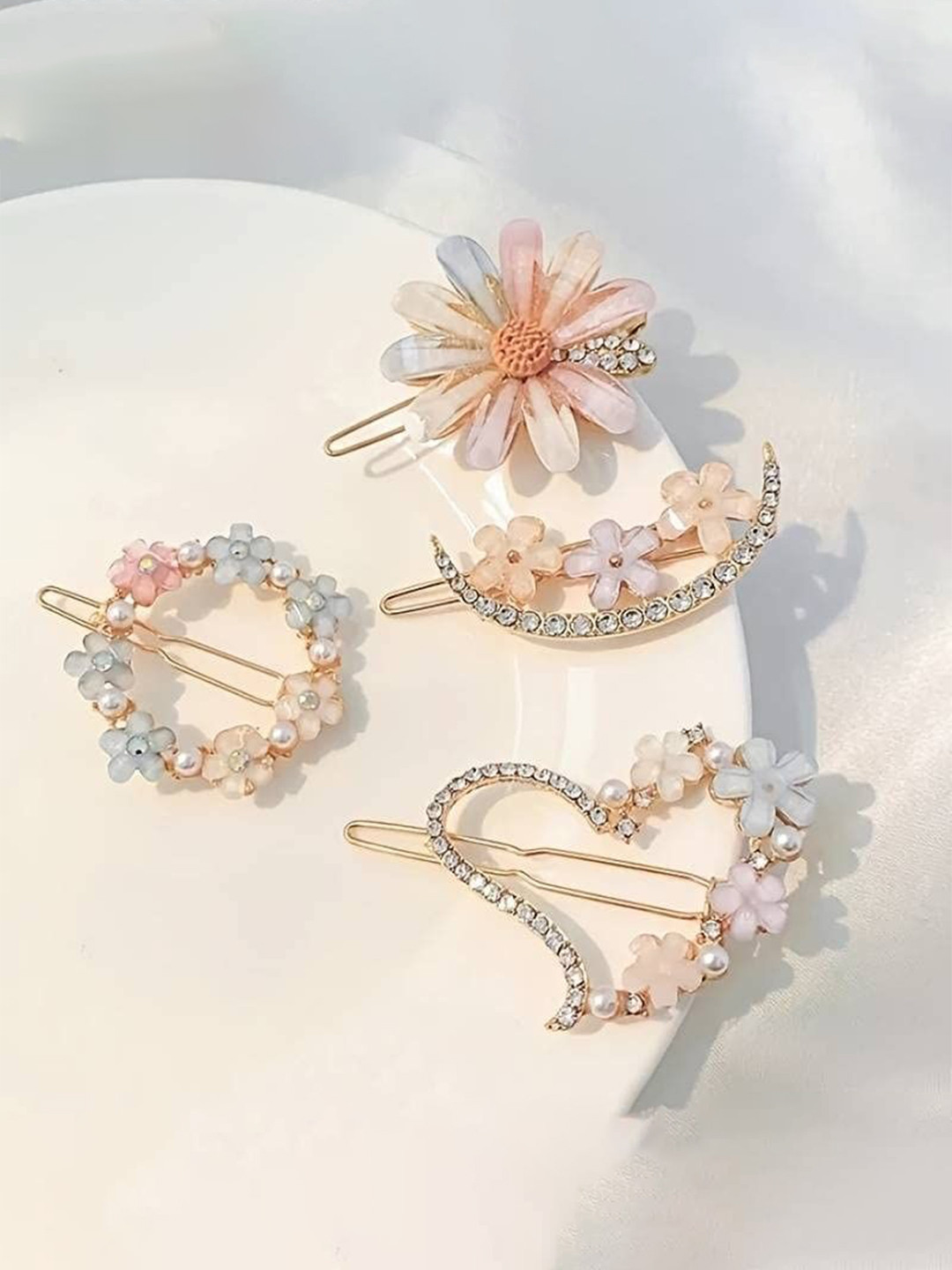 Watch junction Women Set of 4 Embellished Bobby Pins