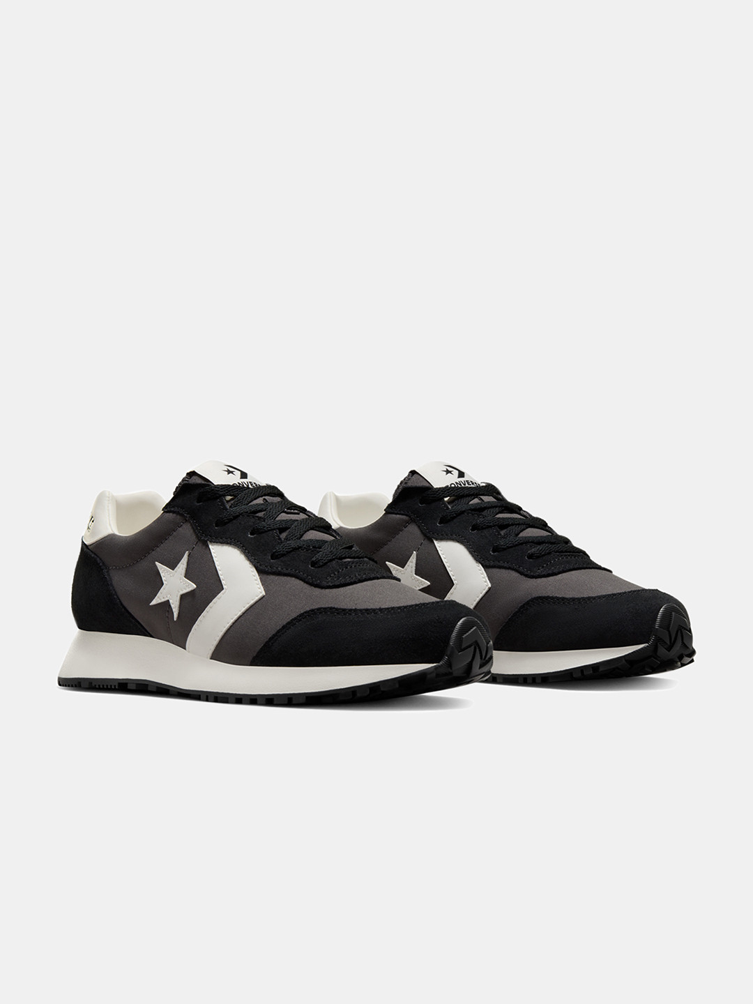 Converse Unisex Omega Trainer Suede Low Top Sneaker