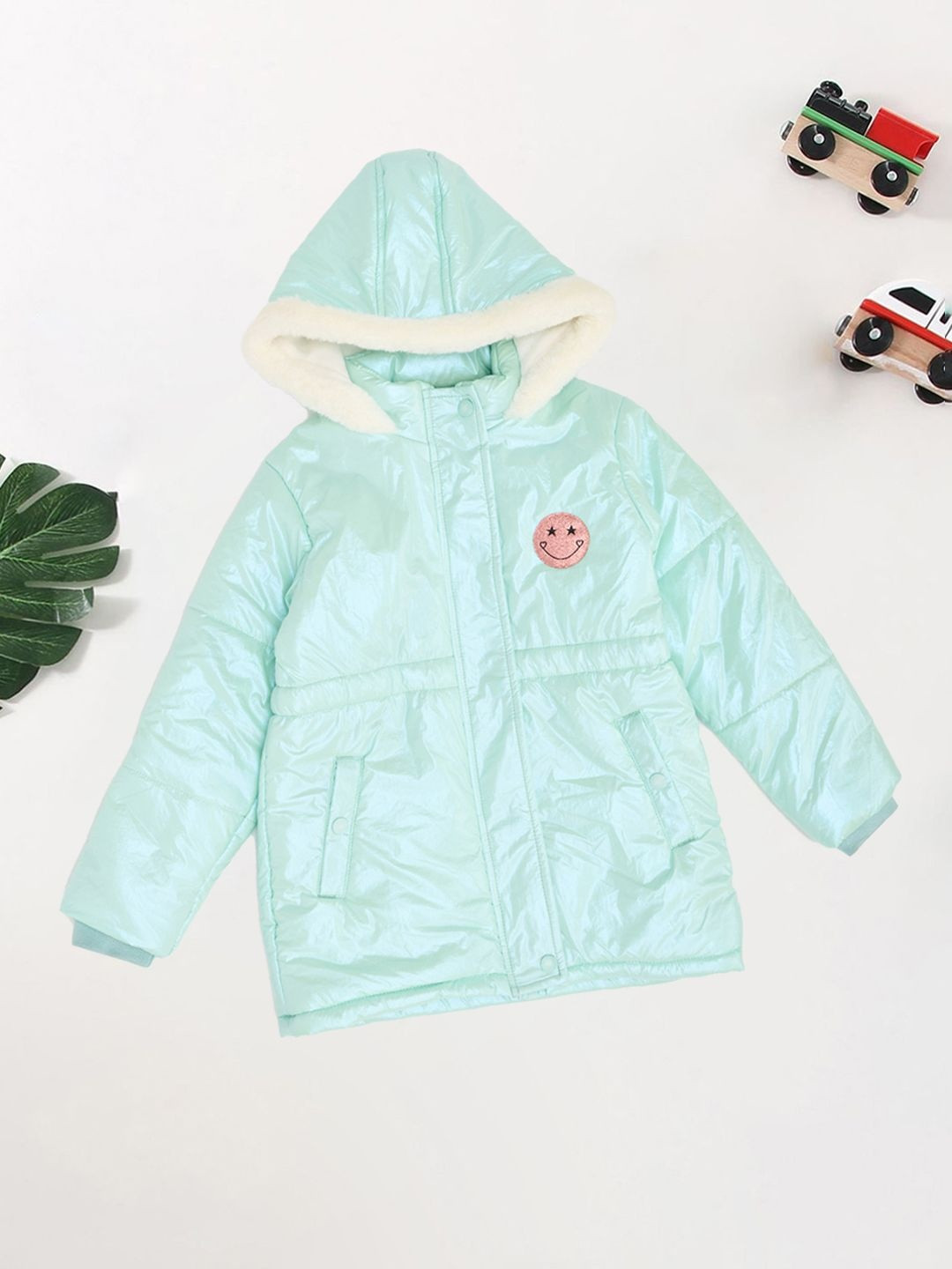 Pantaloons Junior Girls Hooded Lightweight Puffer Jacket