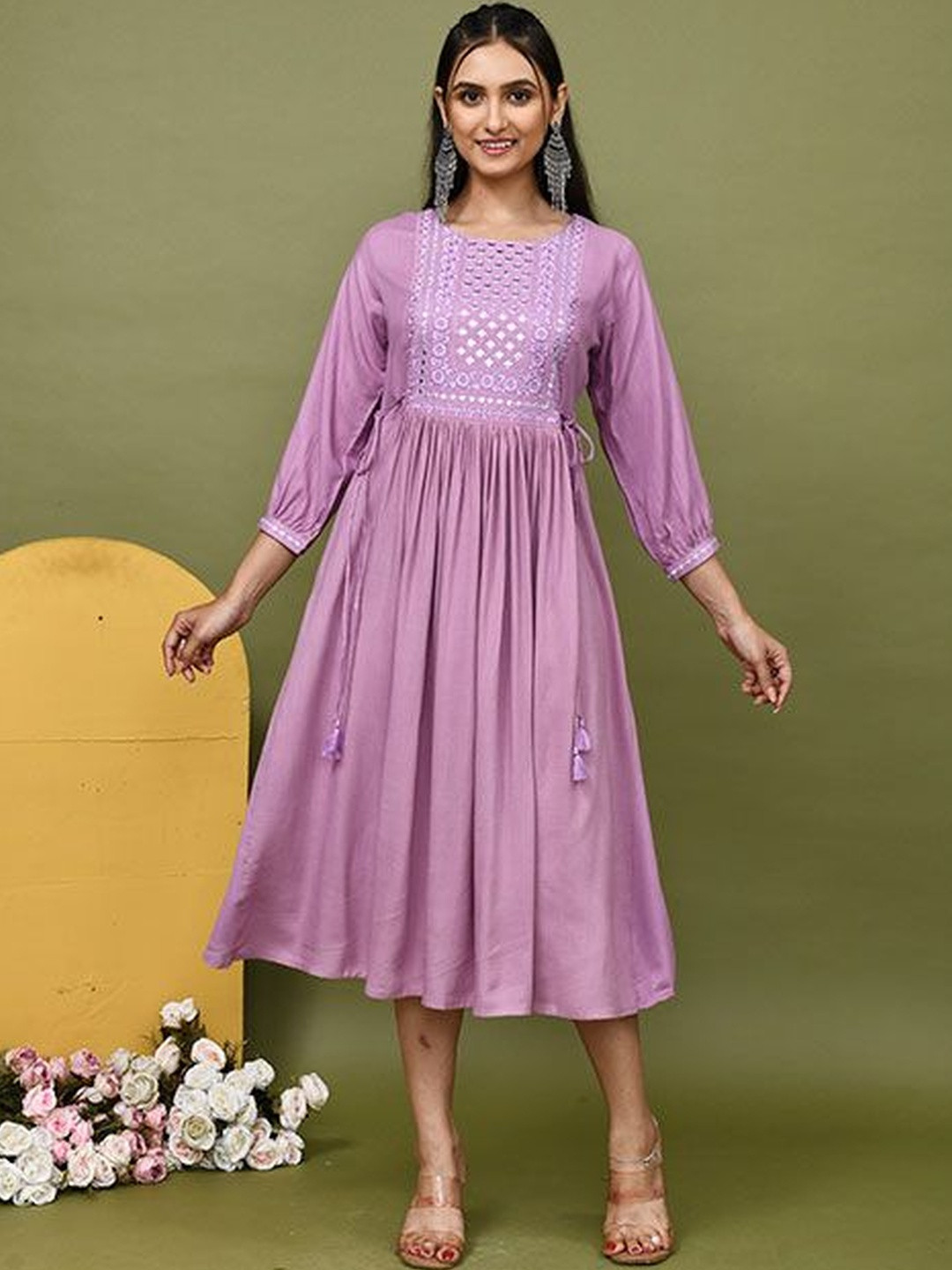 HRU India Women Embroidered Paneled Mirror Work Kurta