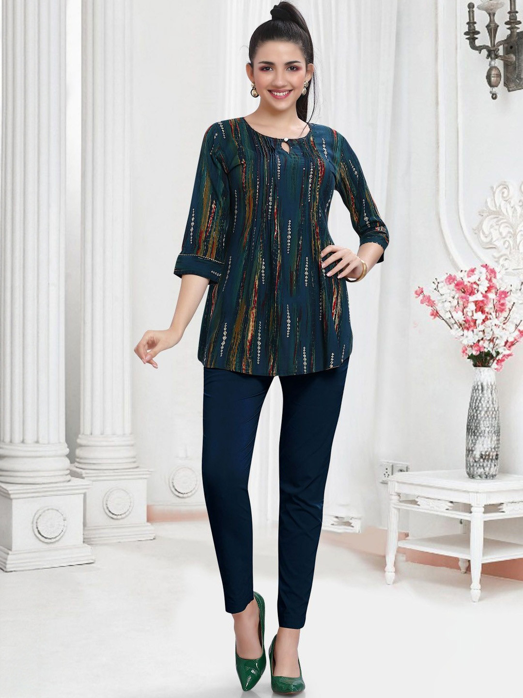 GREAT OUTFITS Women Abstract Printed Keyhole Neck Kurti