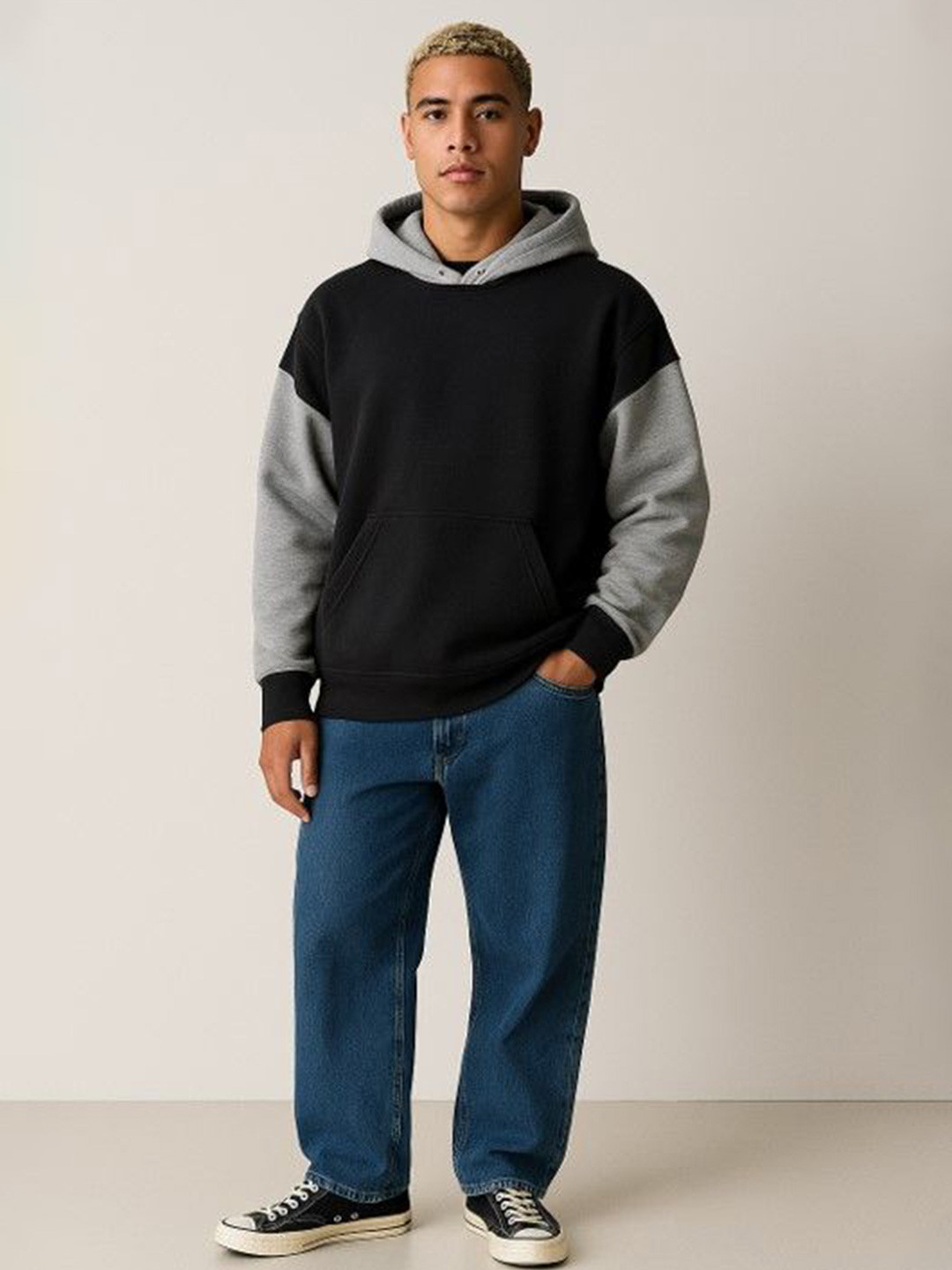 The Roadster Lifestyle Co Color-Blocked Full Sleeve Hoodie