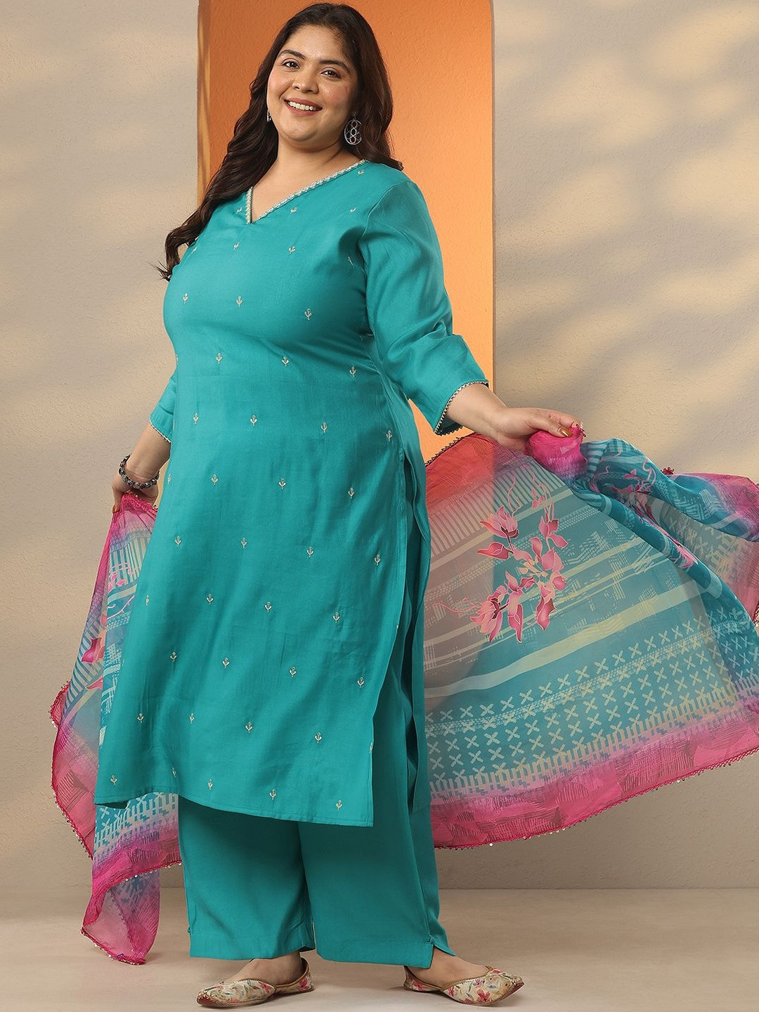 EXTRA LOVE BY LIBAS Floral Embroidered Plus Size Straight Kurta With Trousers & Dupatta