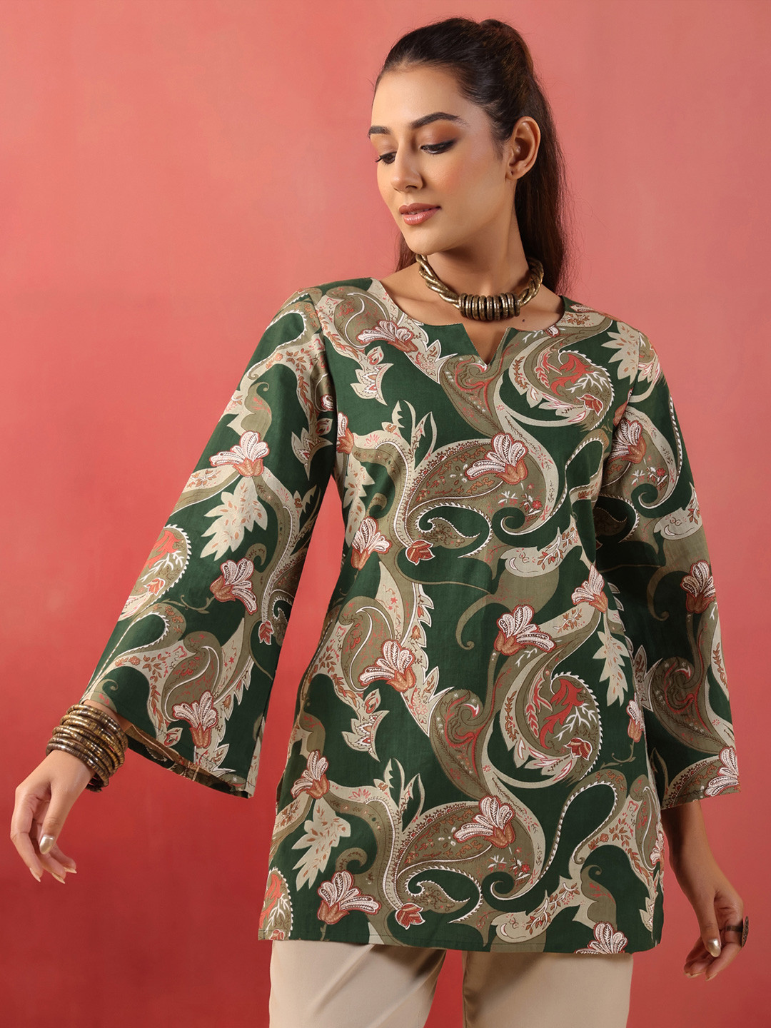 Sacche Dhaage Women Paisley Printed Cotton Short Kurti