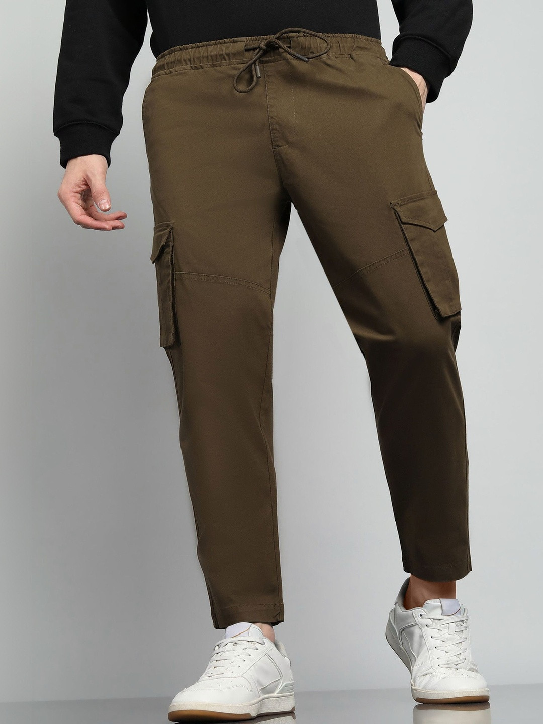 Gaucha Men Relaxed Fit Mid-Rise Elasticated Cargo