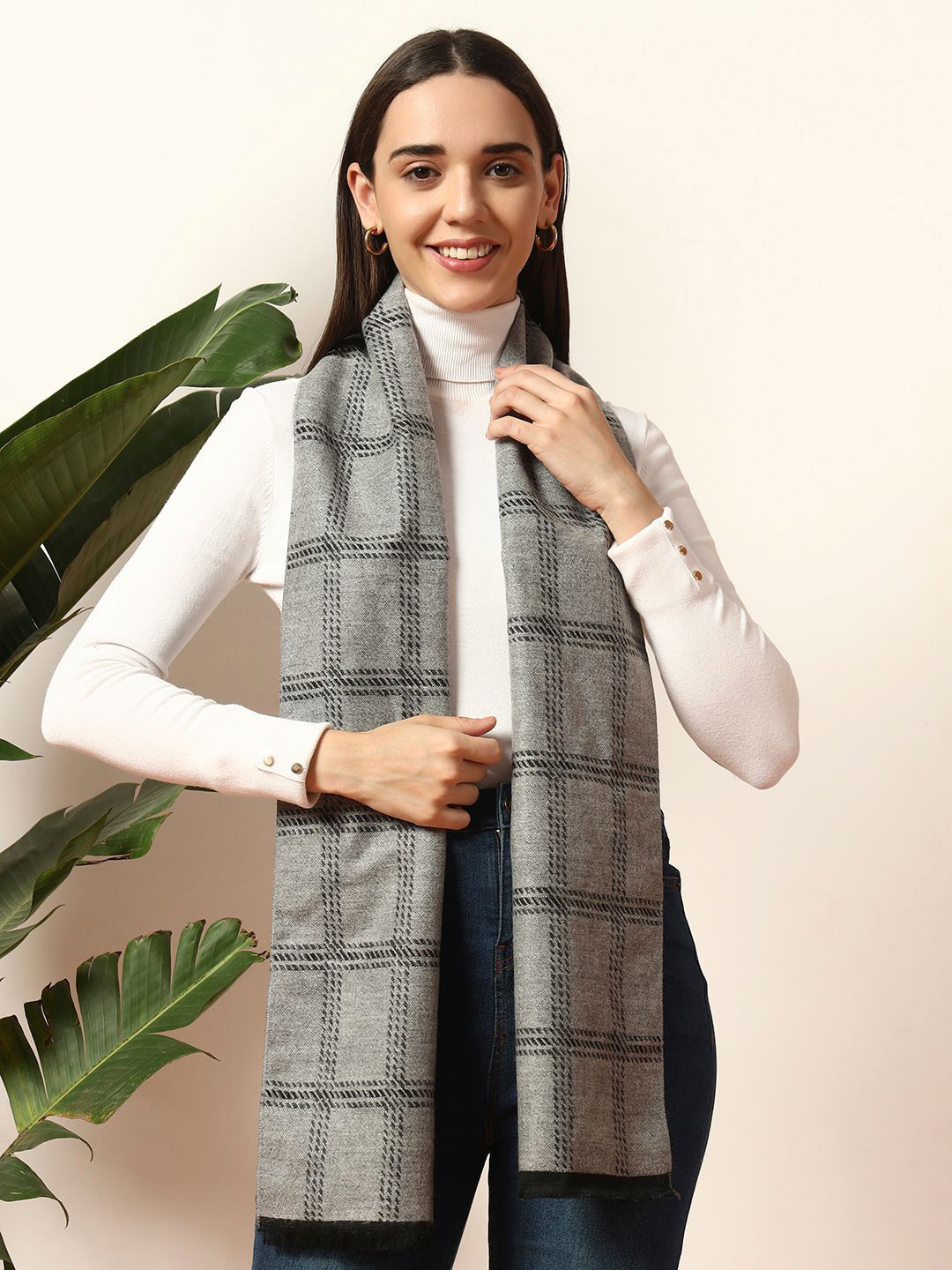 HANDICRAFT PALACE Women Checked Reversible Scarf with Frayed Border