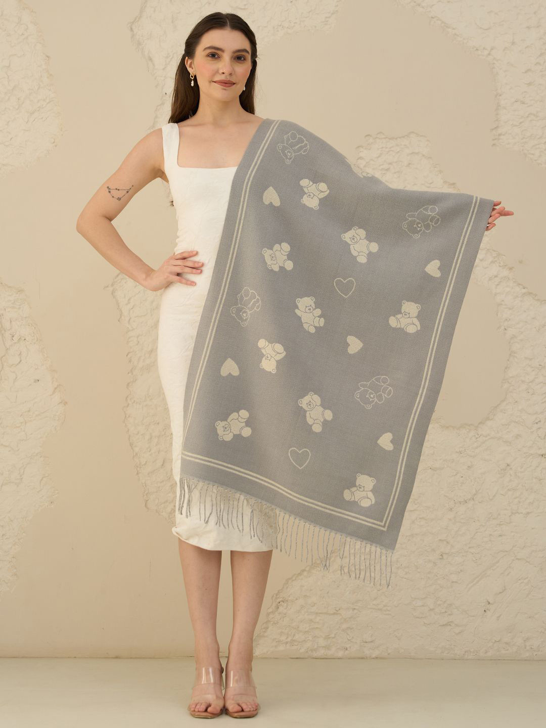 Knitkala Women Cashmere Teddy and Heart Printed Woollen Stole