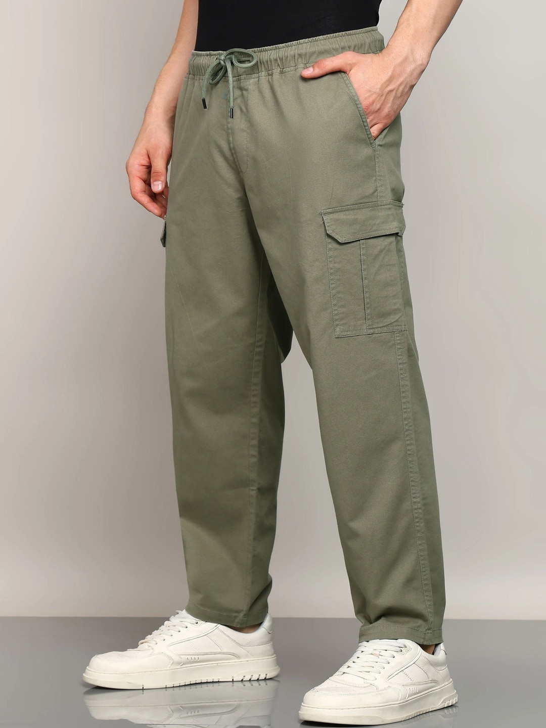 Gaucha Men Relaxed Fit Mid-Rise Elasticated Cargo