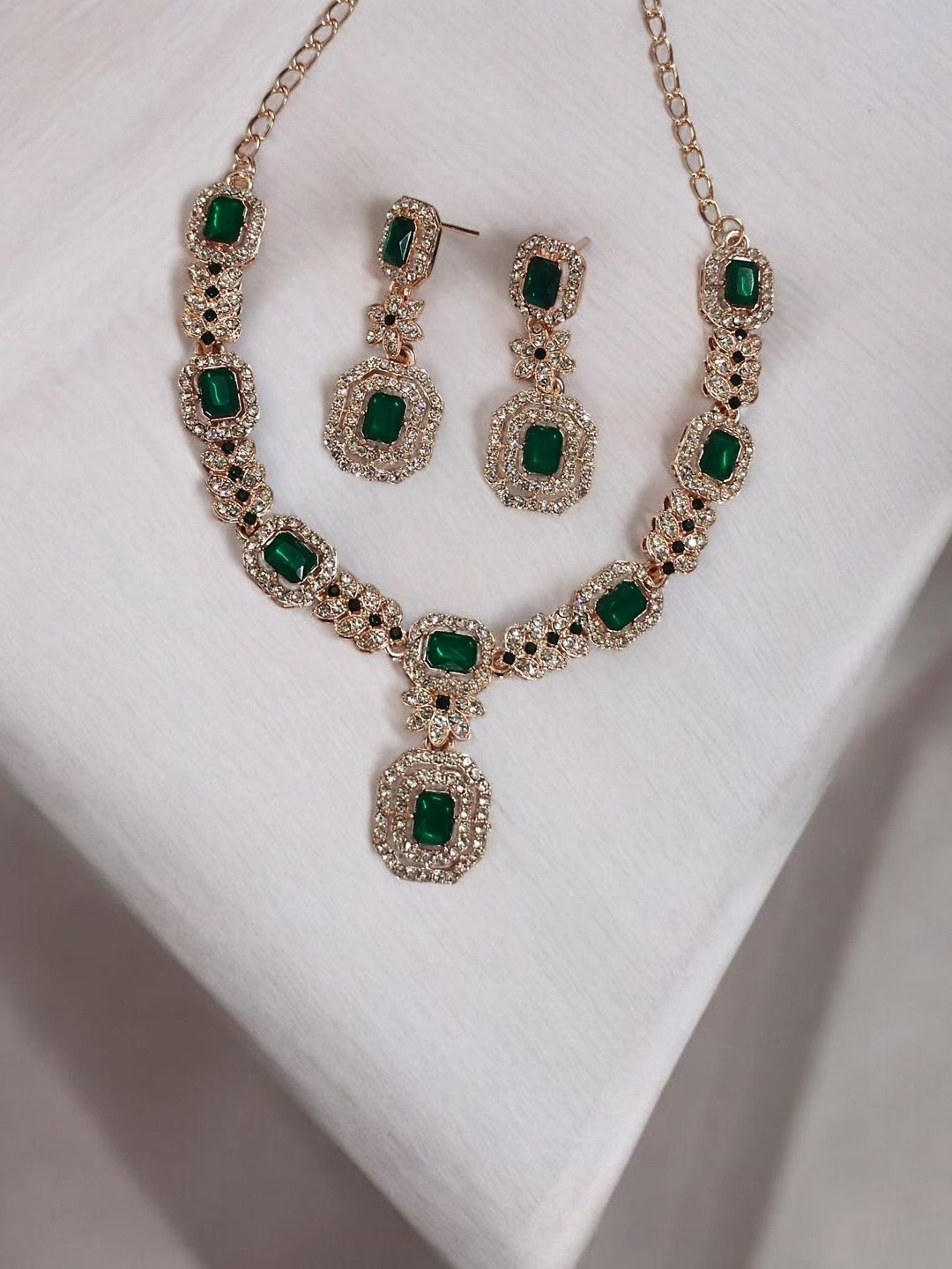 Women Click Stone-Studded Necklace and Earrings Jewellery Set