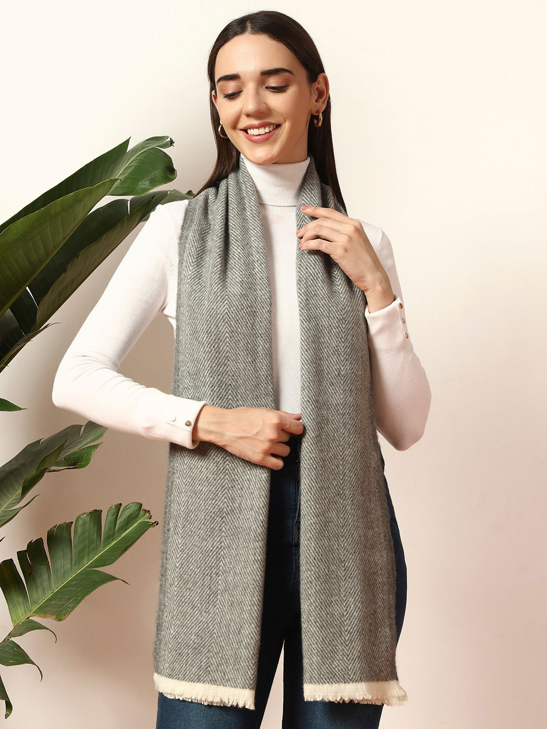 HANDICRAFT PALACE Women Herringbone Woven Design Reversible Woollen Scarf