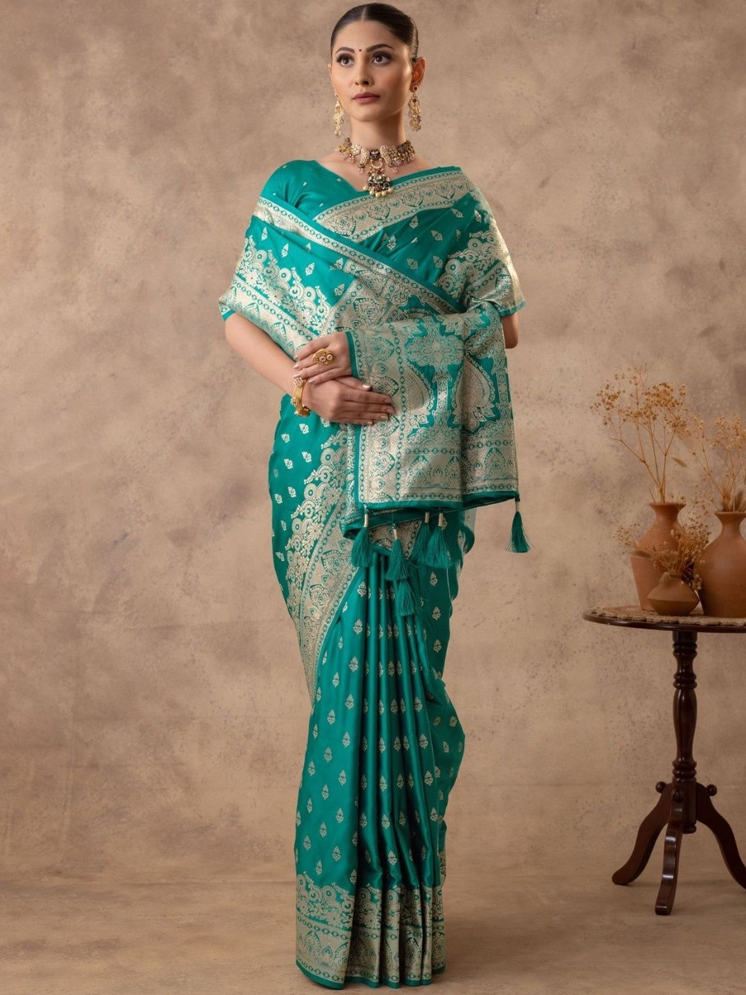 VARYAM Ethnic Motifs Woven Design Zari Satin Banarasi Saree