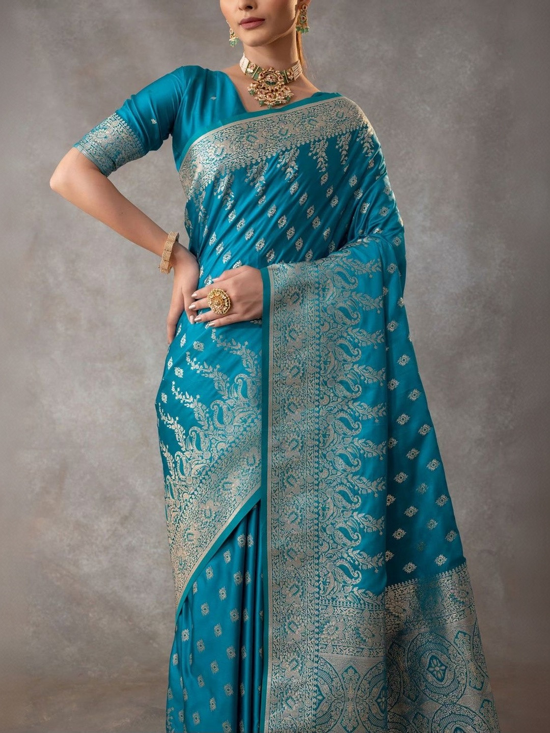 VARYAM Ethnic Motifs Woven Design Zari Satin Banarasi Saree
