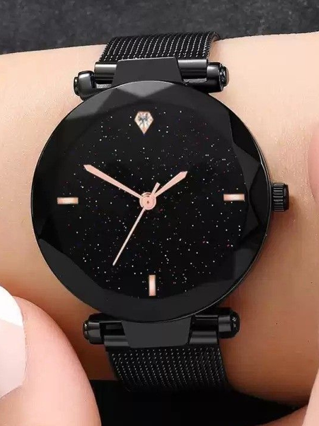 SZN Women Dial & Stainless Steel Straps Analogue Watch Mag Blk -V