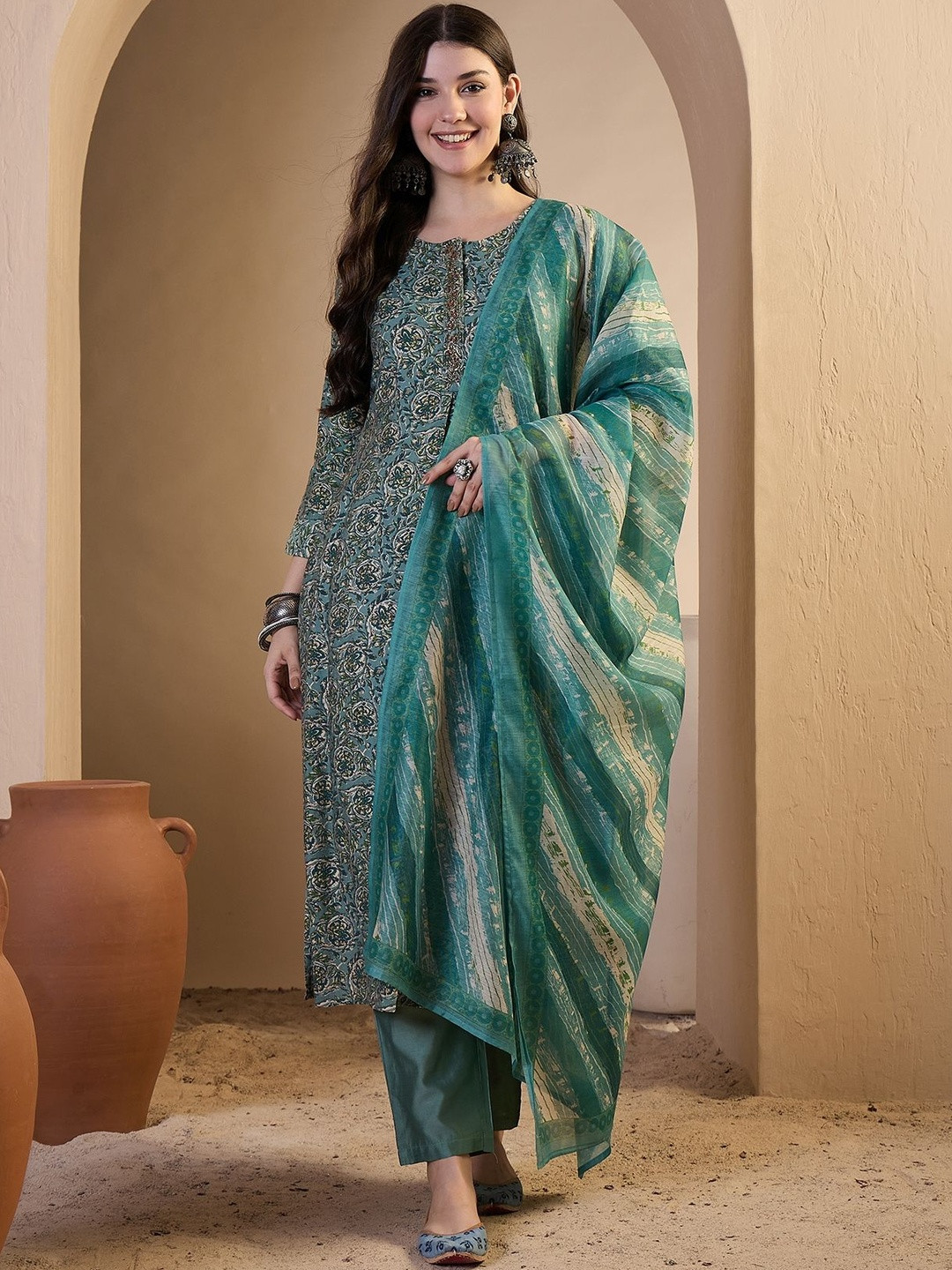 MASSTANI BY INDDUS Women Floral Printed and Hand Embroidered Kurta Set with Dupatta