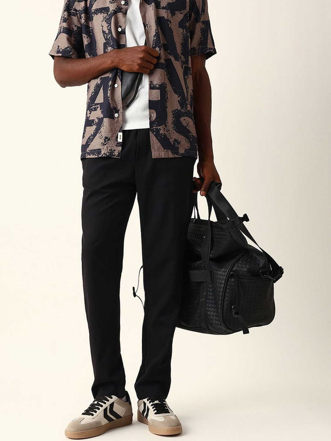 THE BEAR HOUSE Men Slim Fit Flat-Front Mid-Rise Formal Trouser