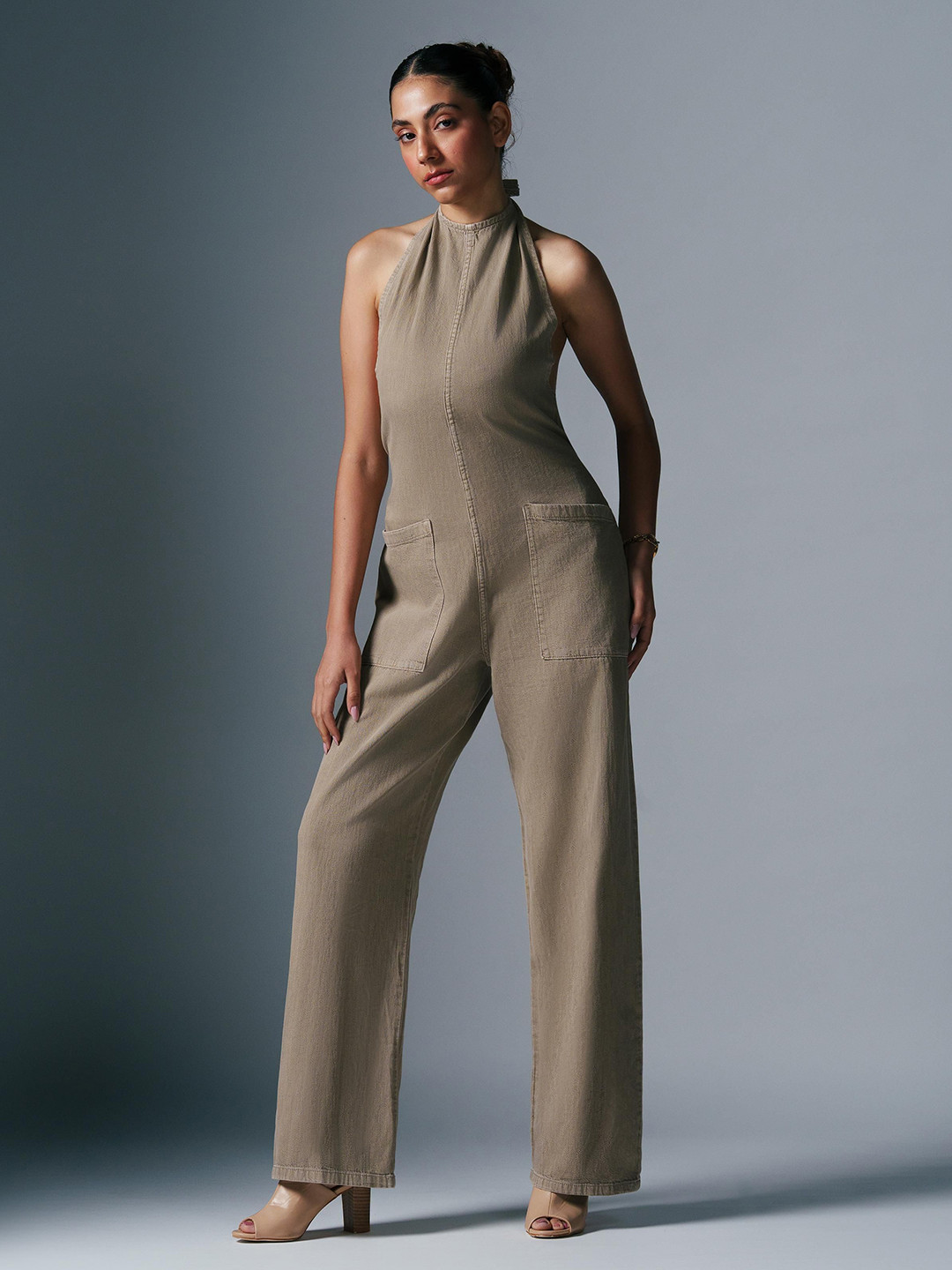 LOVEGEN Women Backless Halter Neck Basic Jumpsuit