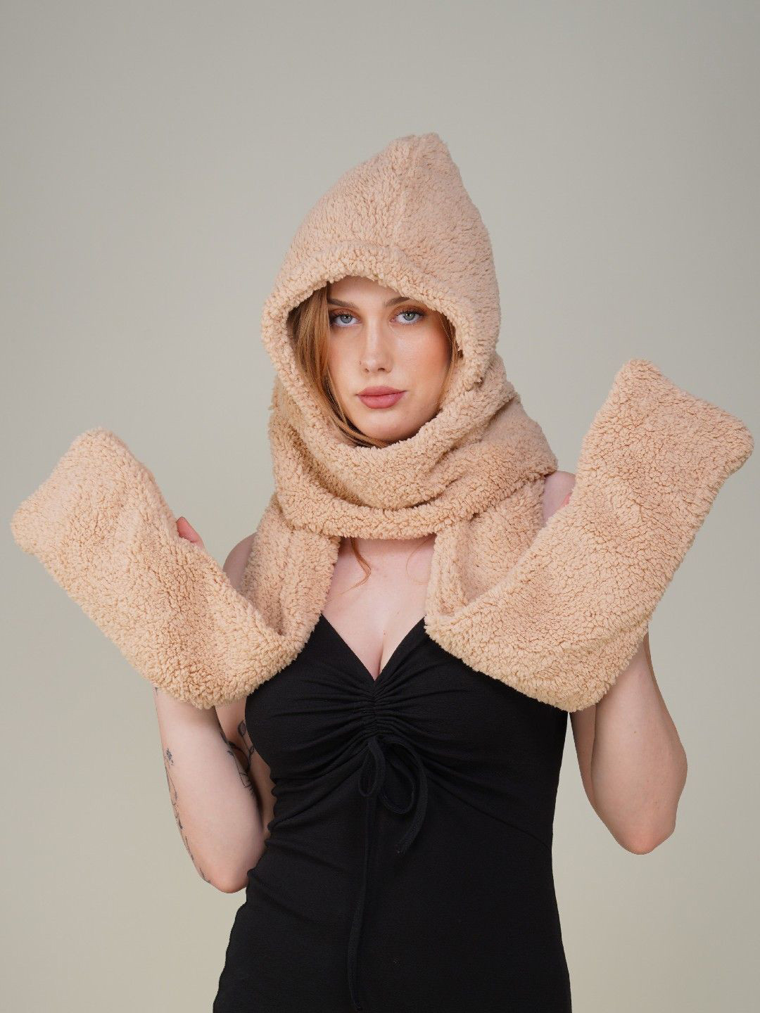 LADONNA Women Woollen 3 In 1 Scarf Cap