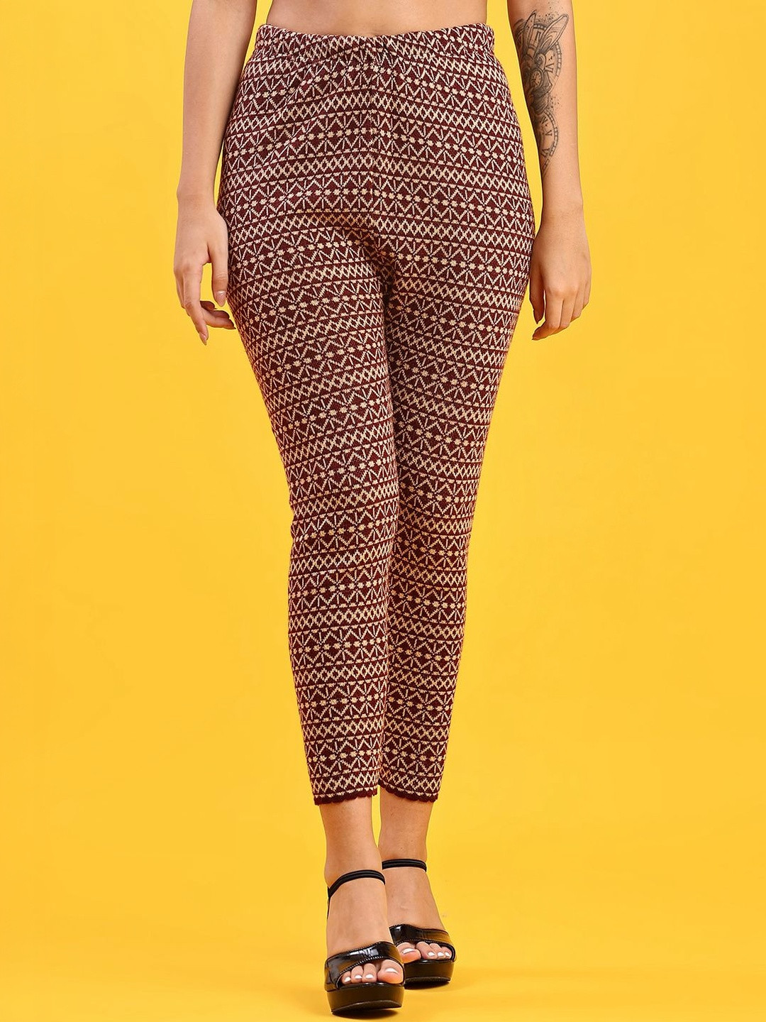 V-Mart Women  Self Designed Mid-Rise Ankle-Length Leggings