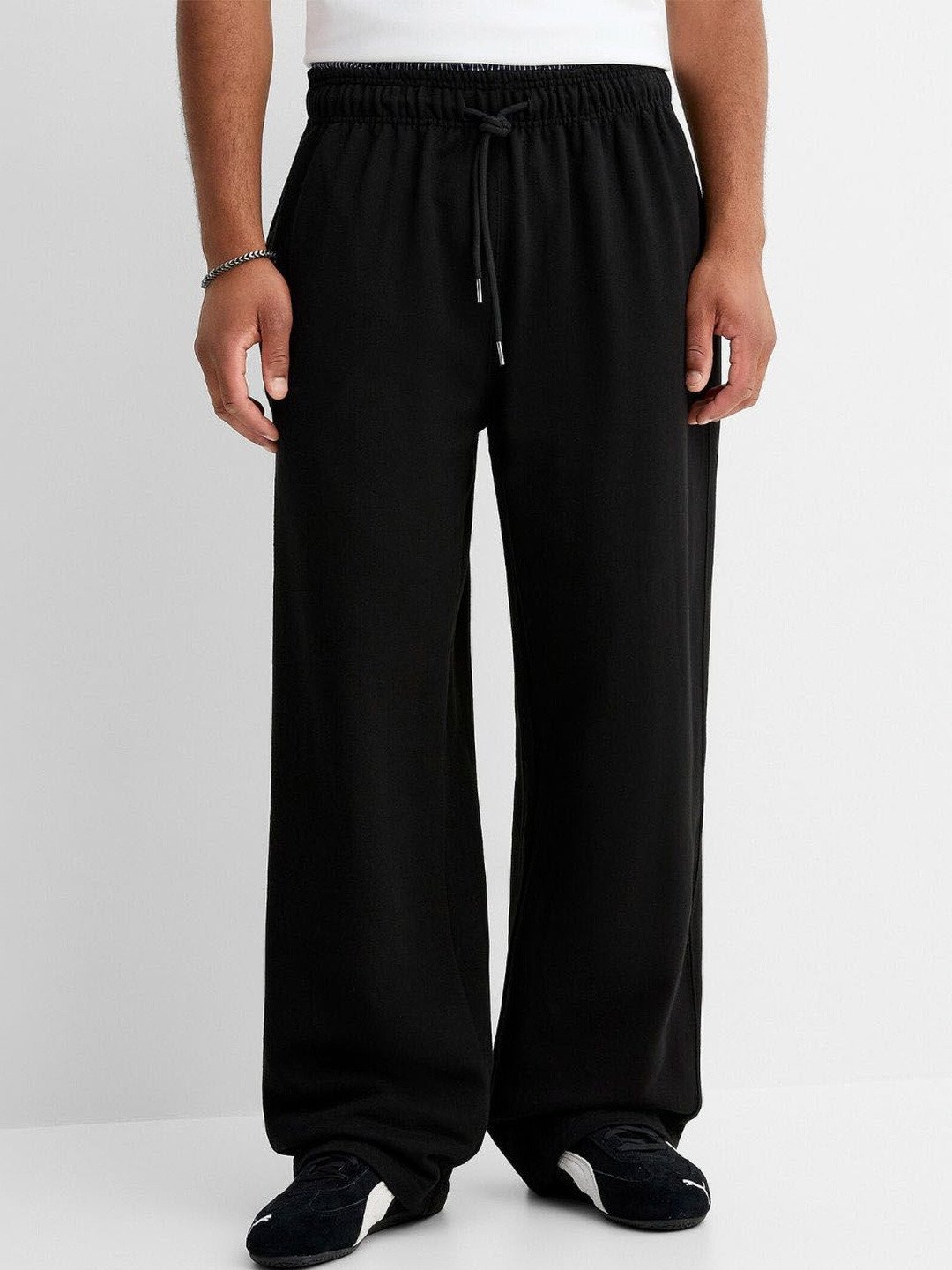 CLOTH N CODE Men Mid-Rise Relaxed Loose Fit Trousers