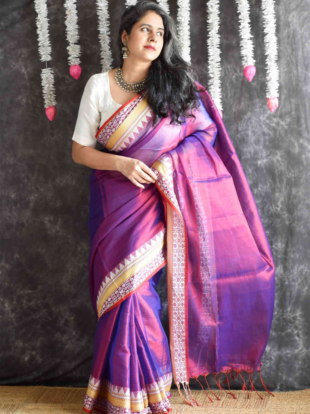 Sundarii Shimmra Ethnic Motifs Woven Design Zari Tissue Saree & Unstitched Blouse Piece